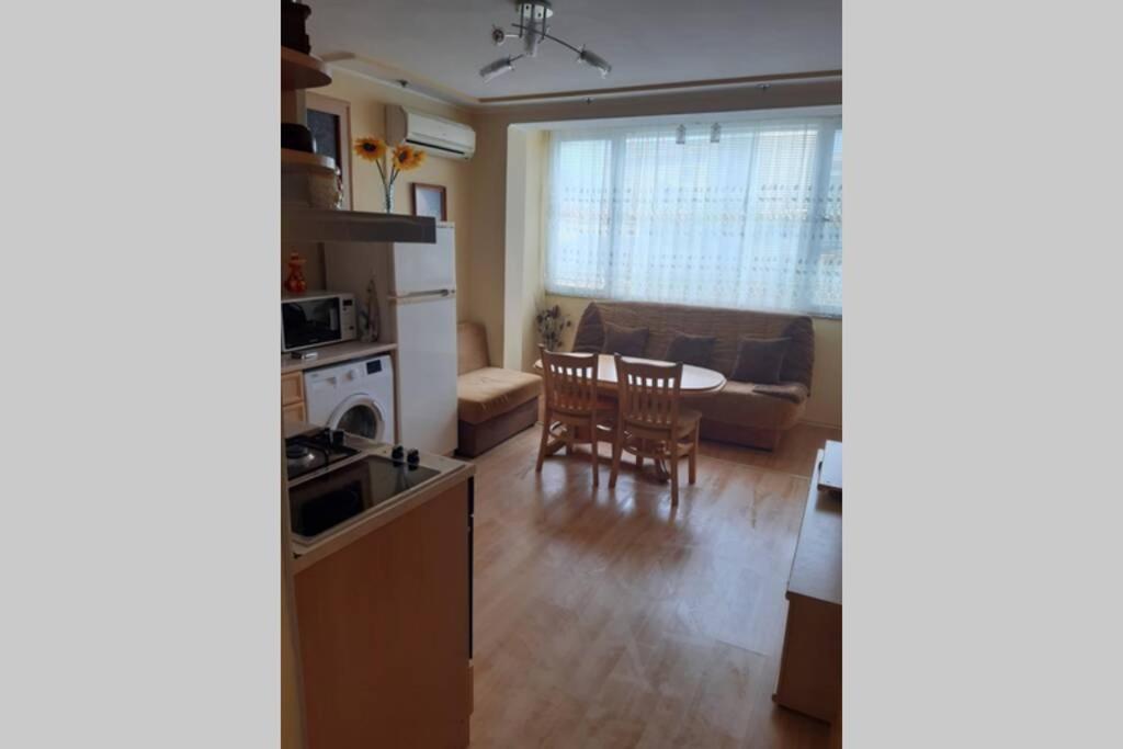 Independent Apartment by the Sea Obzor view 3