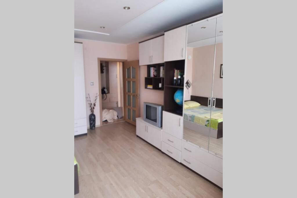 Independent Apartment by the Sea Obzor