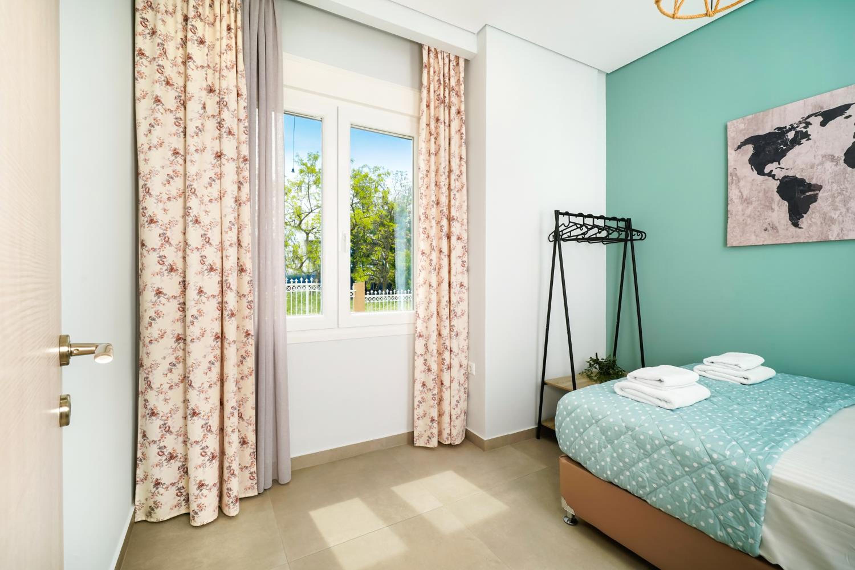 Villa Pines