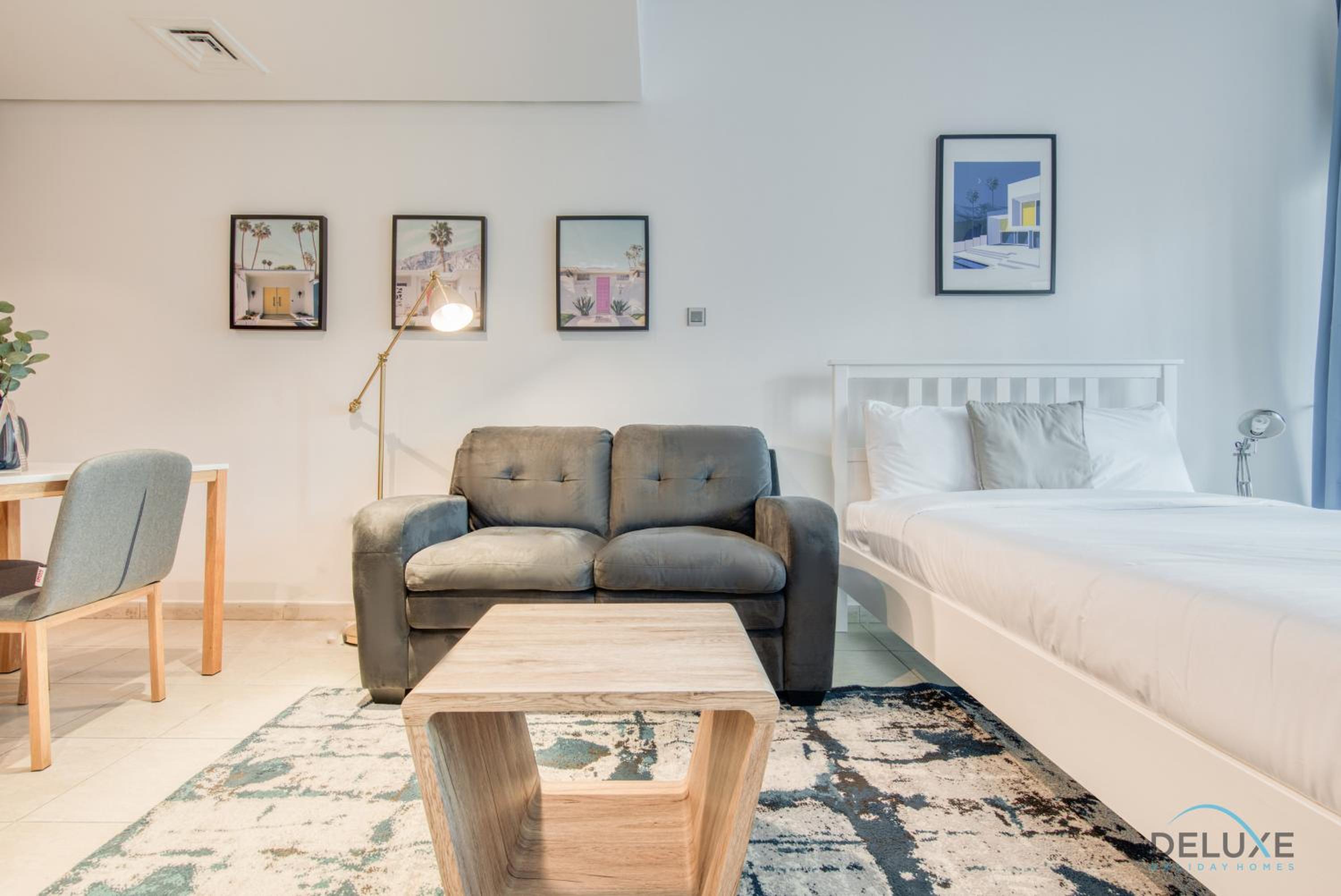 Calm Studio at Lake View Tower JLT by Deluxe Holiday Homes
