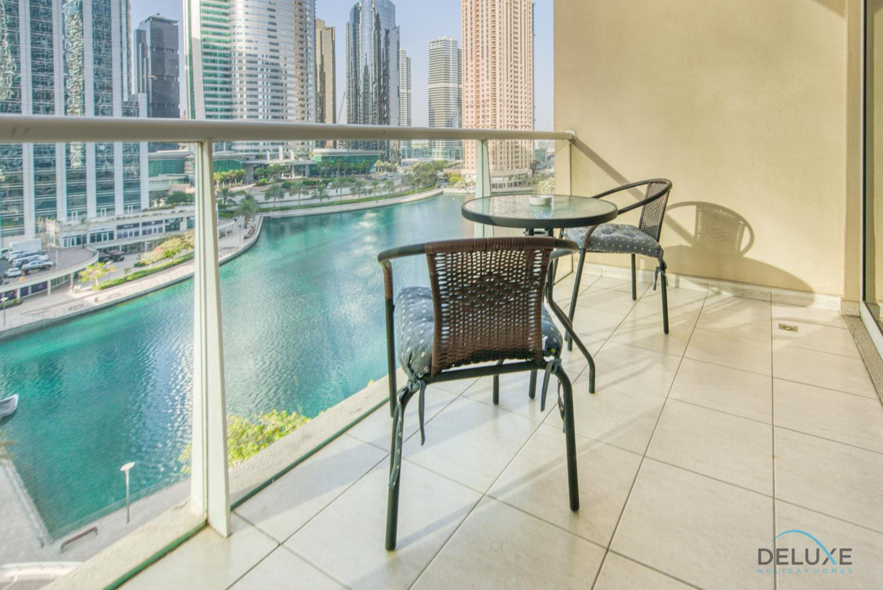 Calm Studio at Lake View Tower JLT by Deluxe Holiday Homes