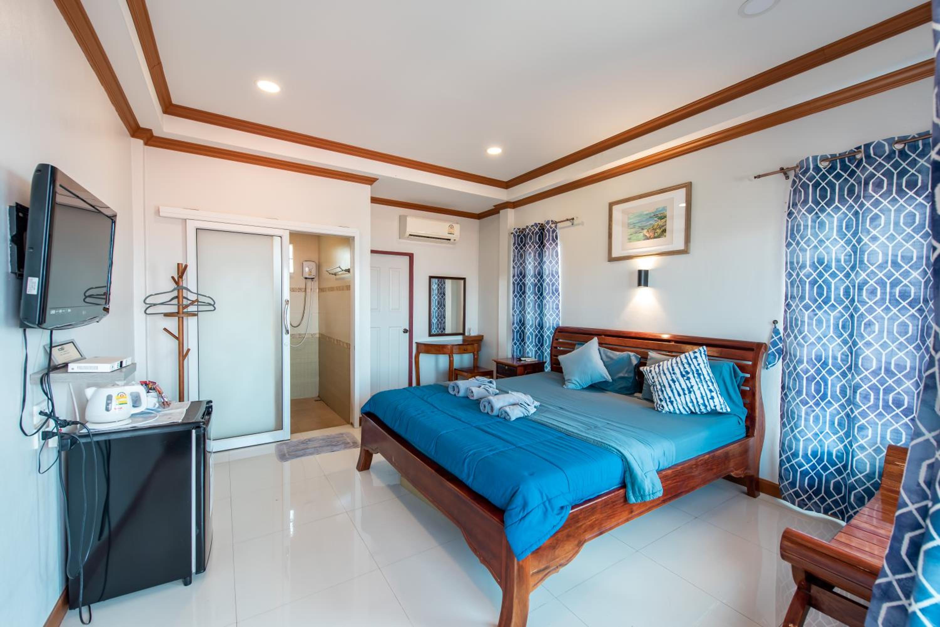 Baan Virog Koh Larn