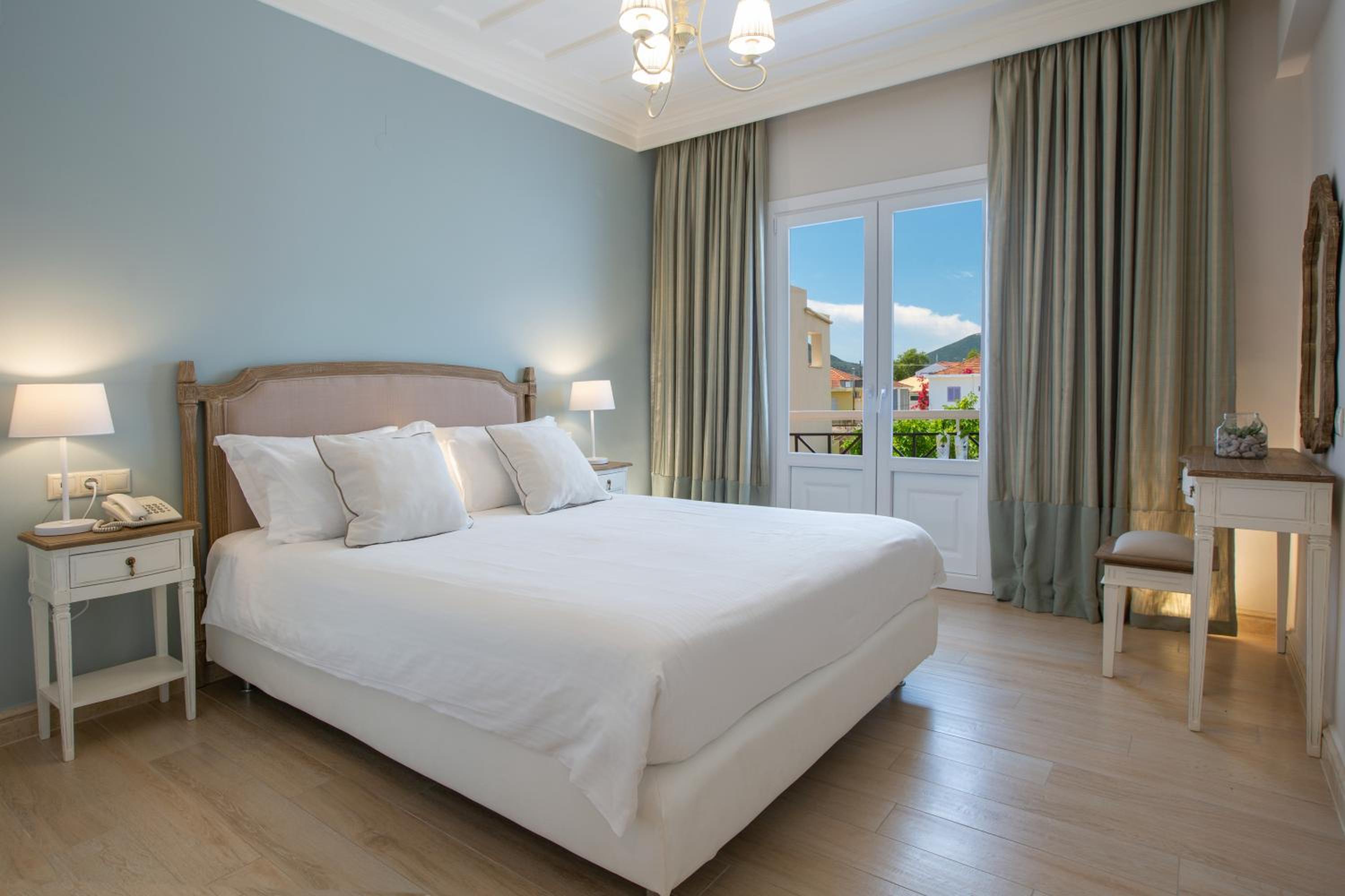Lefko Hotel & Apartments