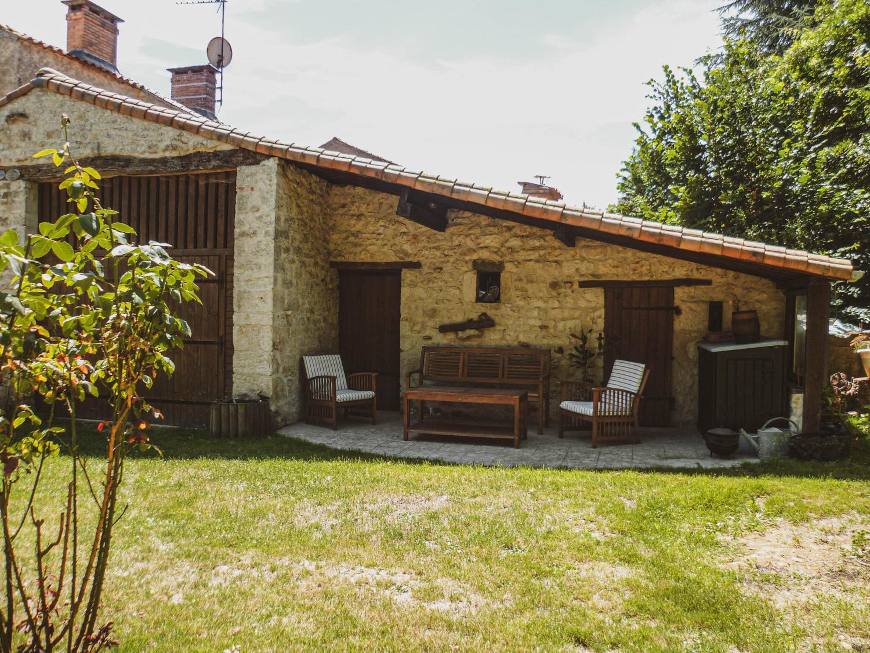 LA LAUJÈRE Chambres d'hôtes ROMANCE