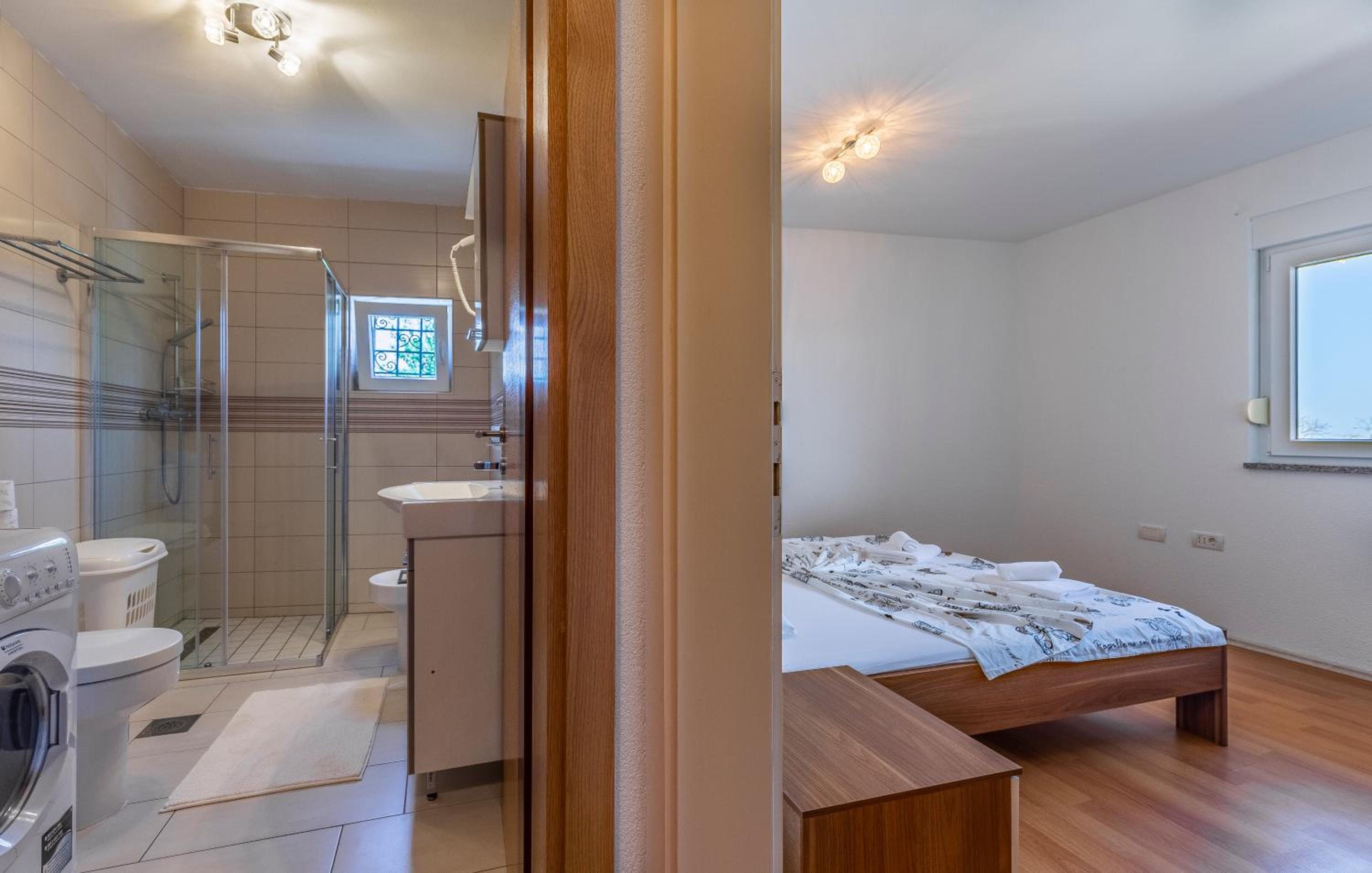Apartments Larst view 2