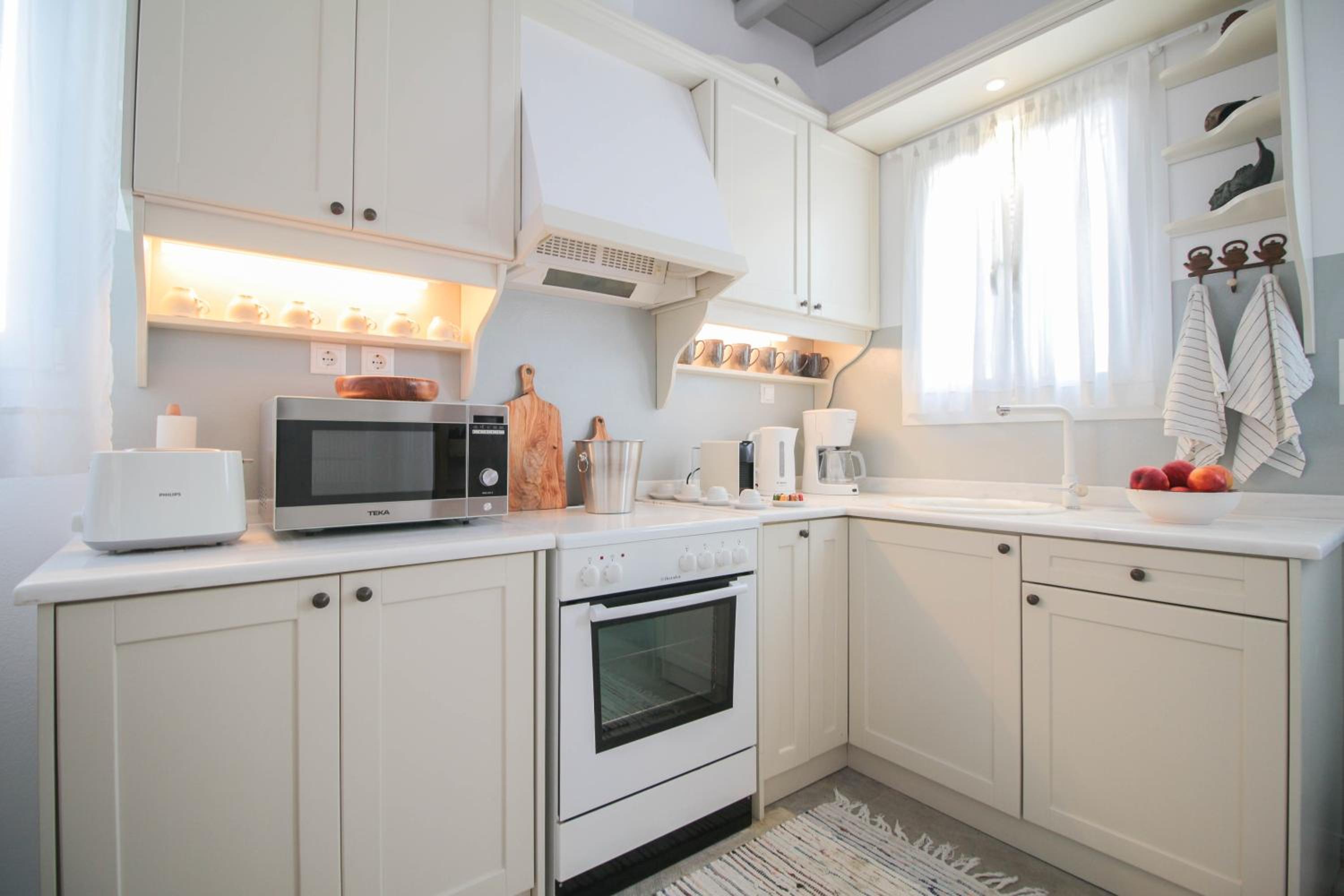 Two Coasts Villa w/Pool & 150m from the beach view 5