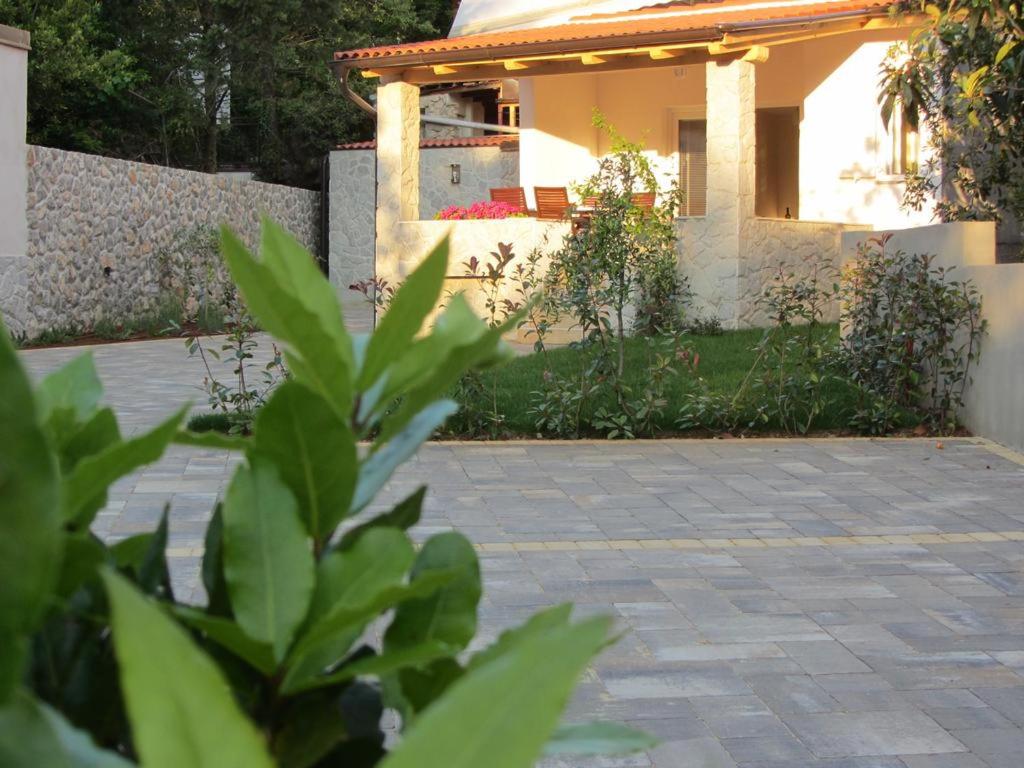 Holiday Home Lujo