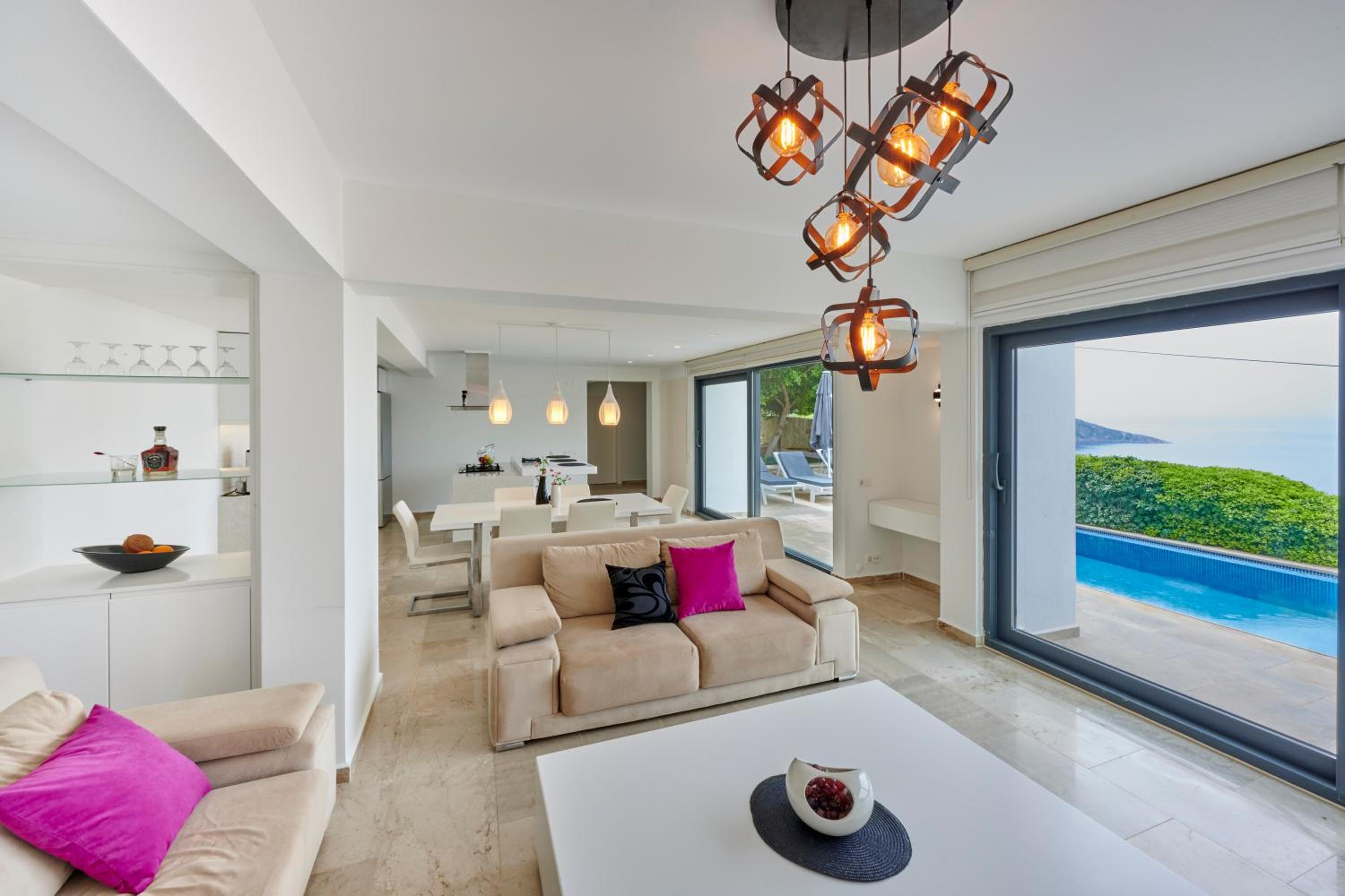 Luxus Villa Skyla mit 5 Schlafzimmern & Meer-Blick view 3