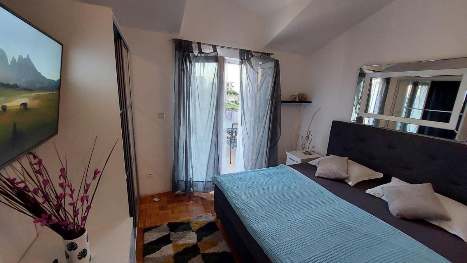 Apartment Frane Podstrana with private pool