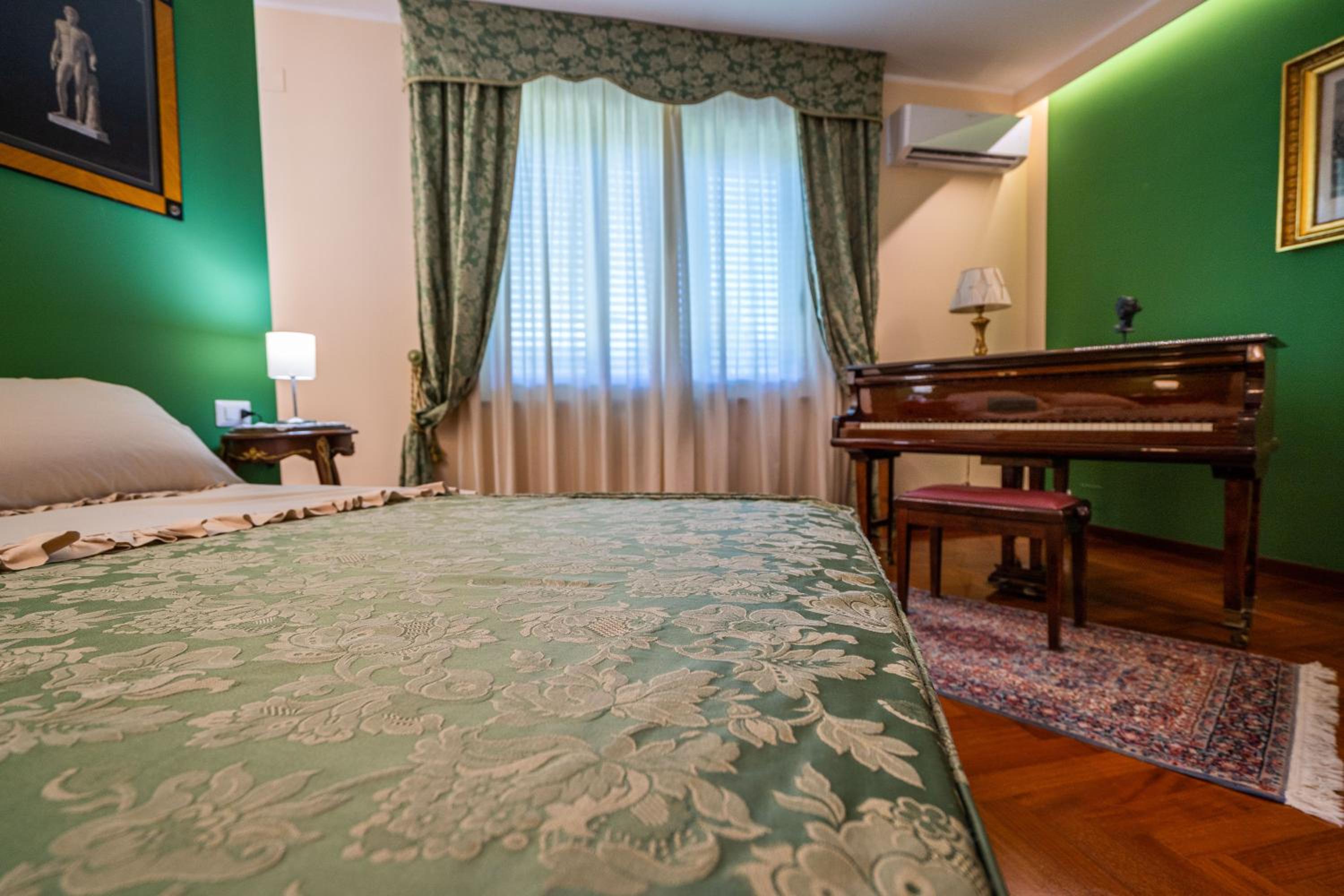 Musae Apartments