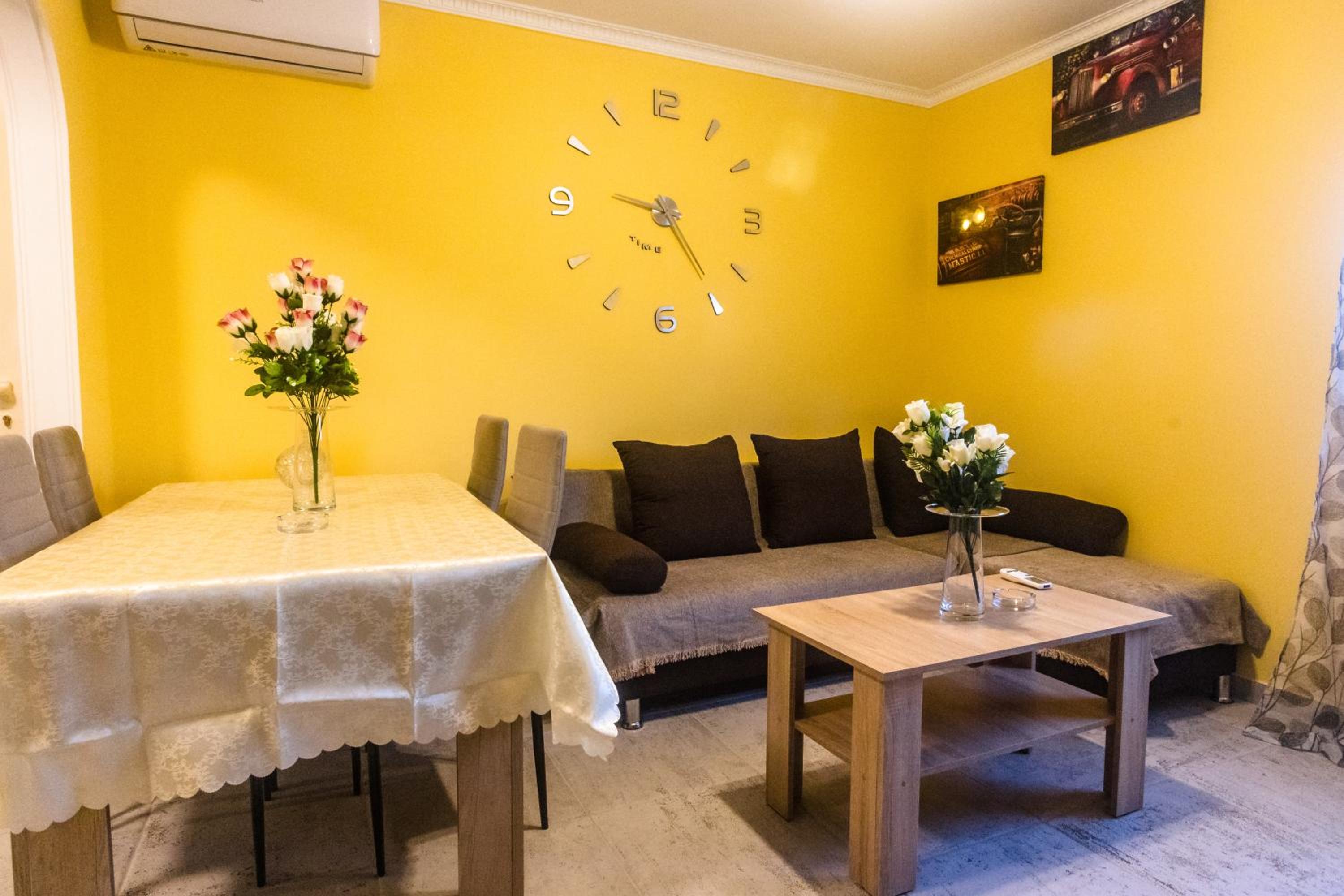 Hotel The Garden House - Image 1