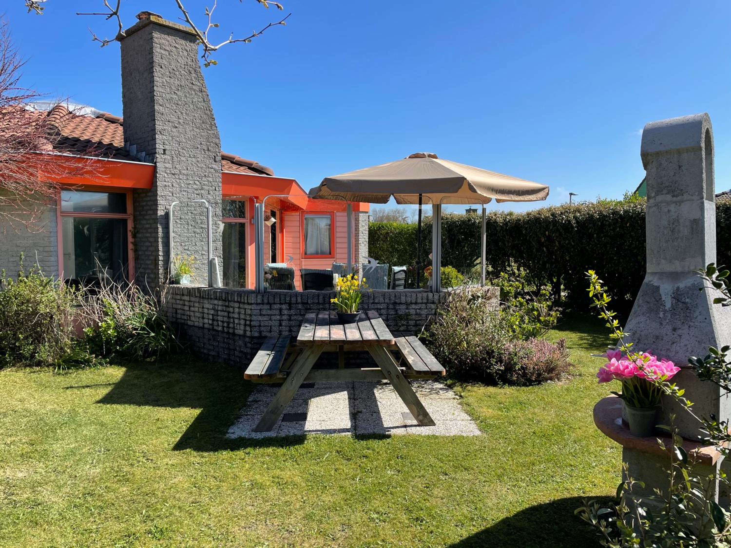 Bungalow Zeester view 4
