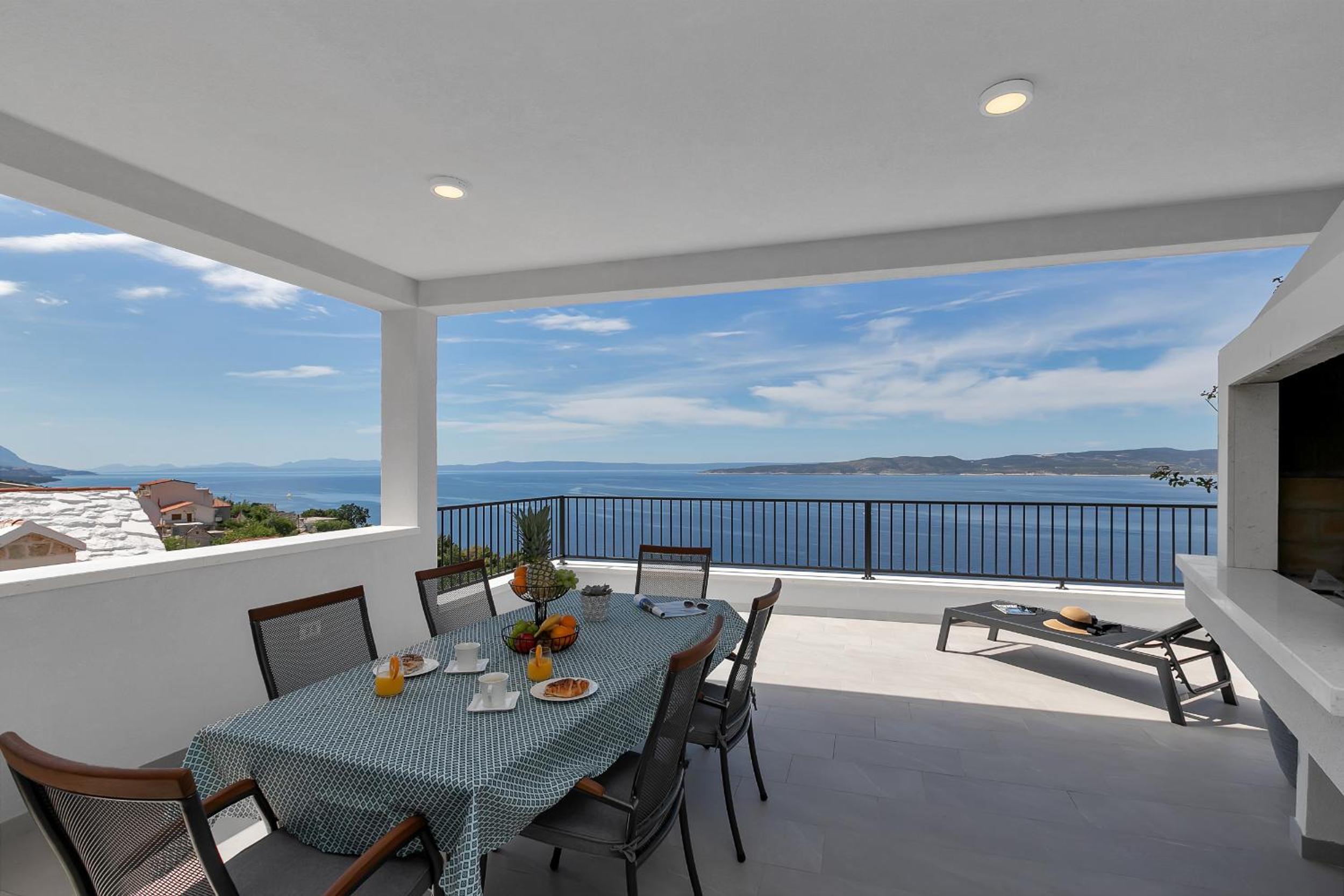 Villa Brela view 3