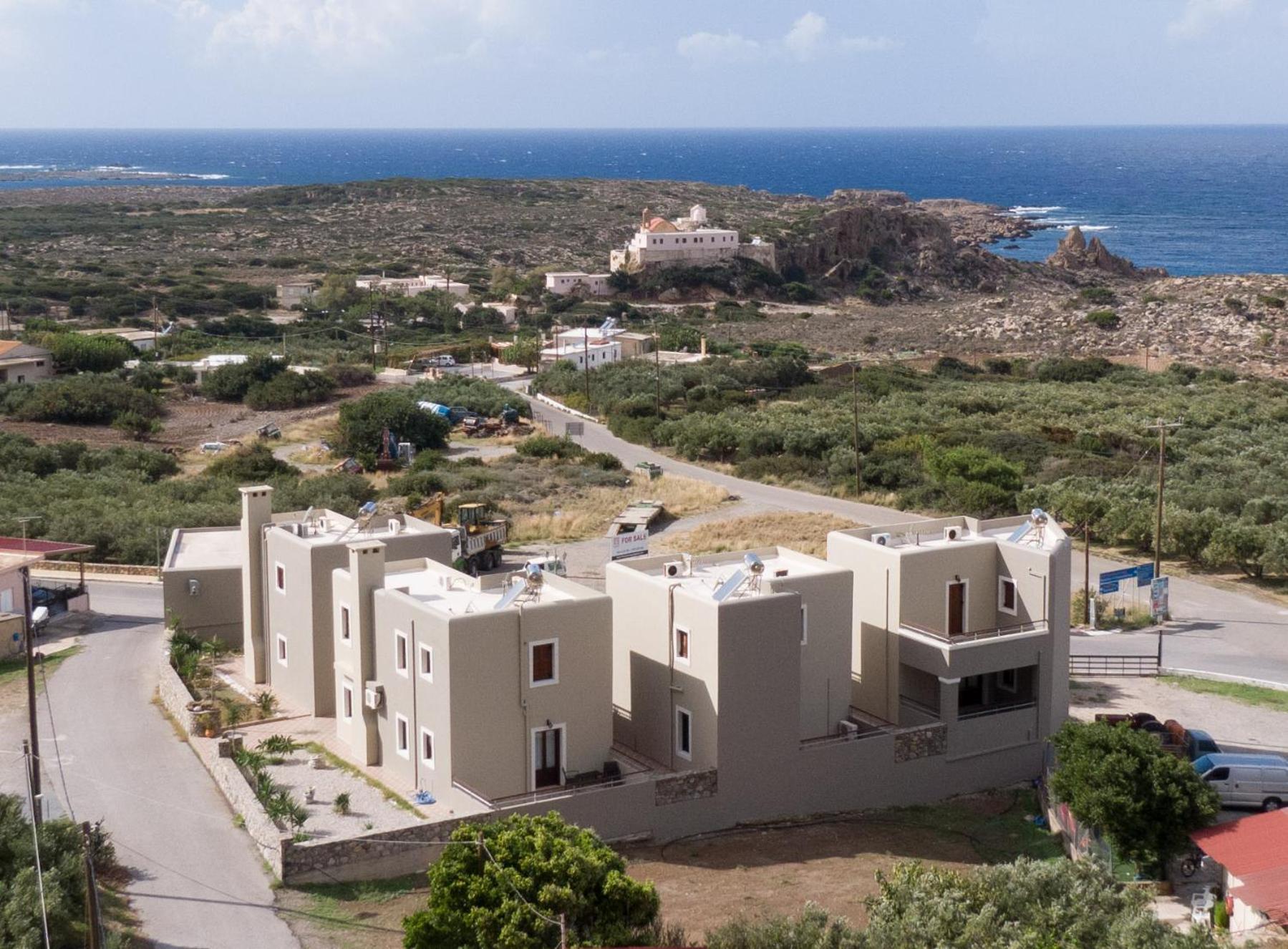 Nireides villas 'TOP DESTINATION' view 2