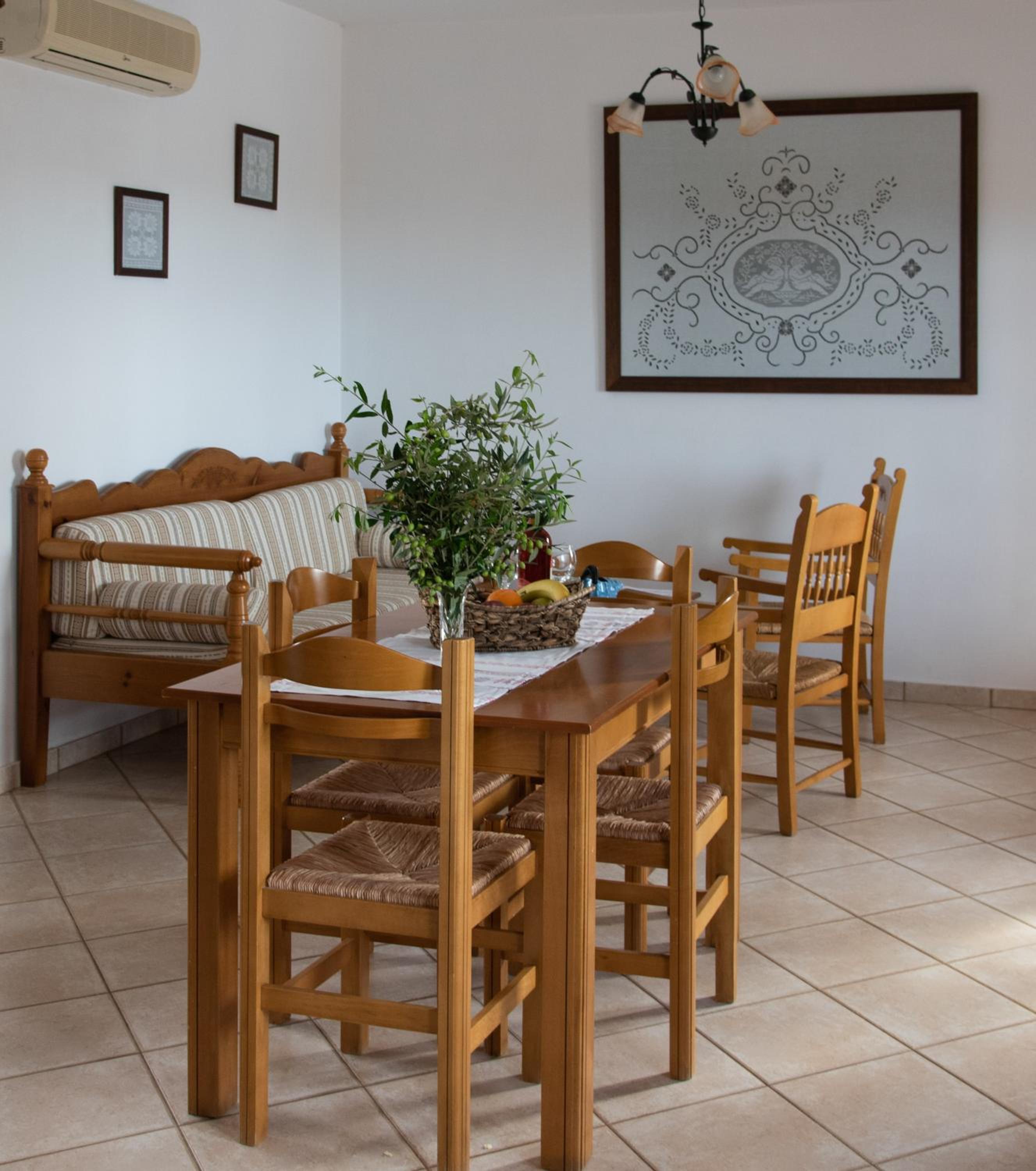 Nireides villas 'TOP DESTINATION' view 4