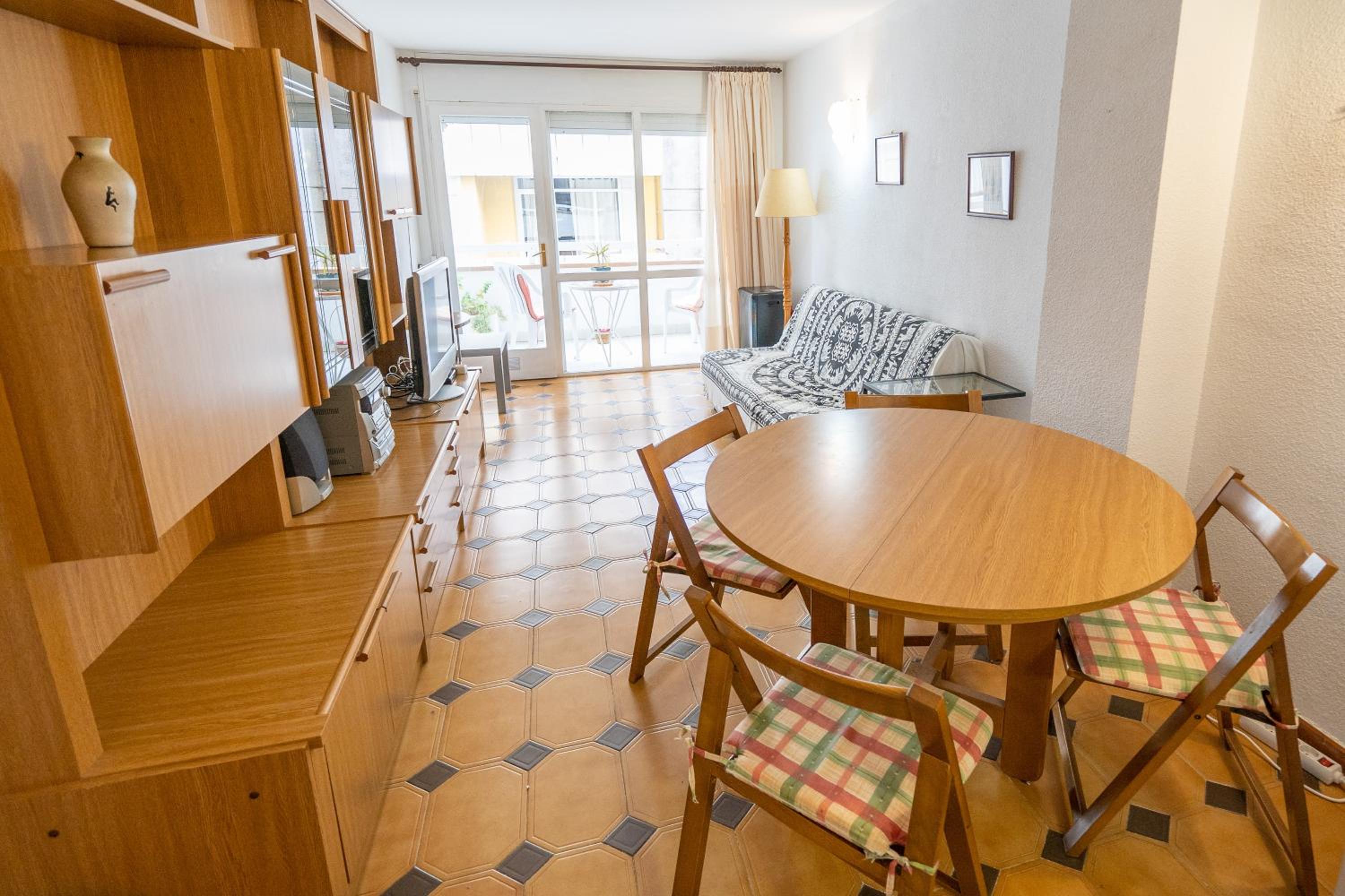 HomeHolidaysRentals Tarongers photo 4