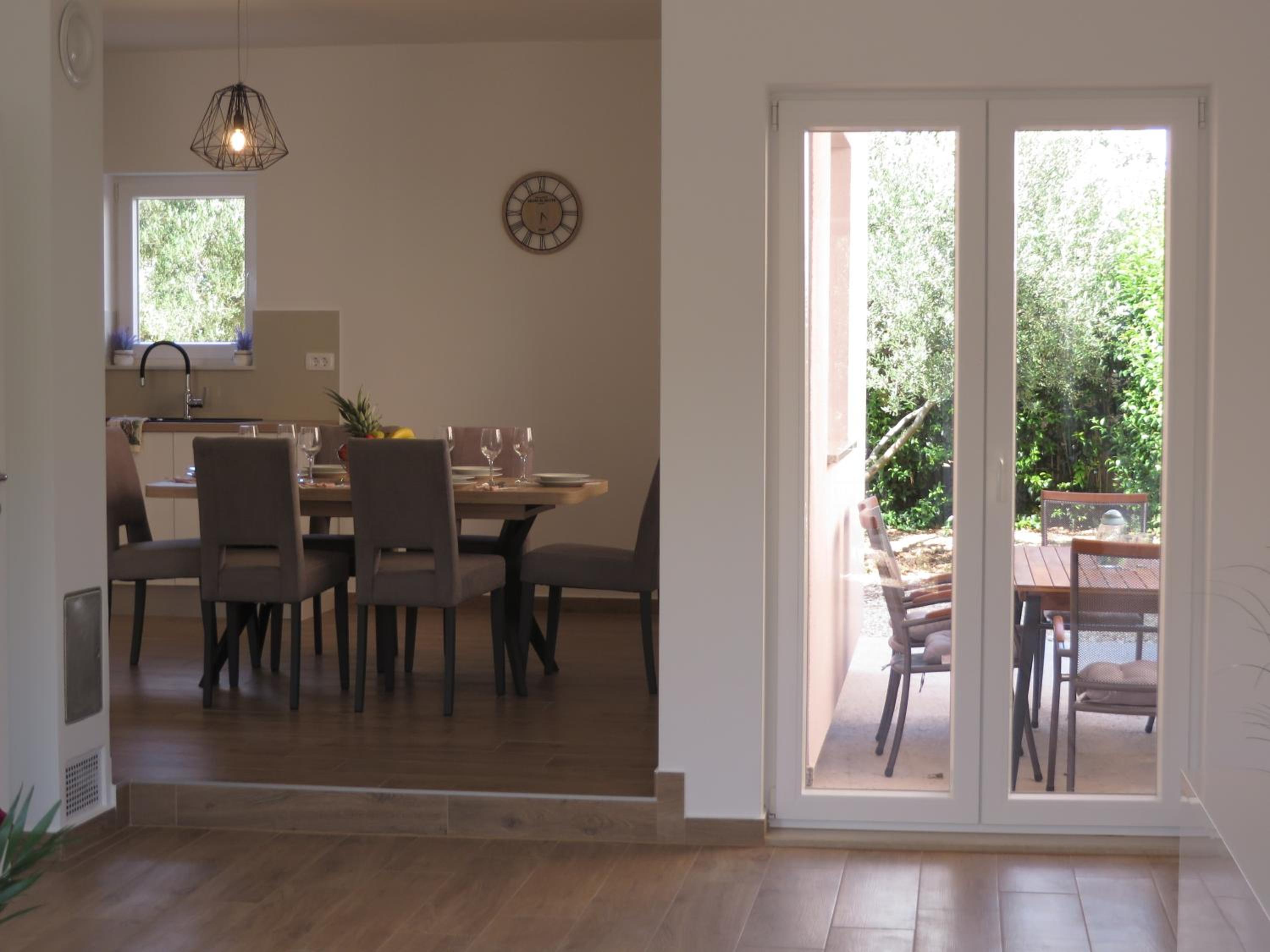 M&L Holliday home view 4