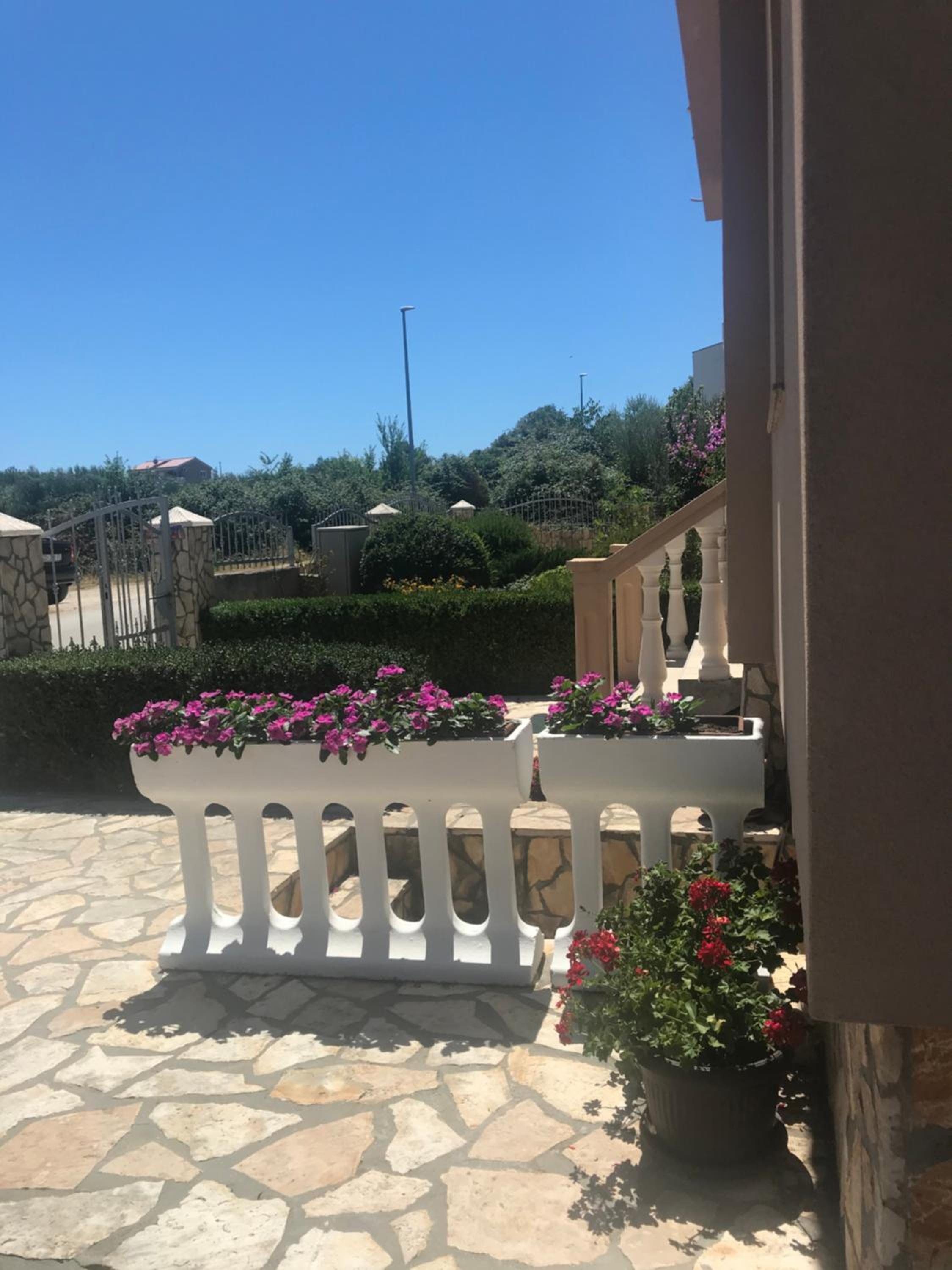 Apartmani Sanda i Leo view 4