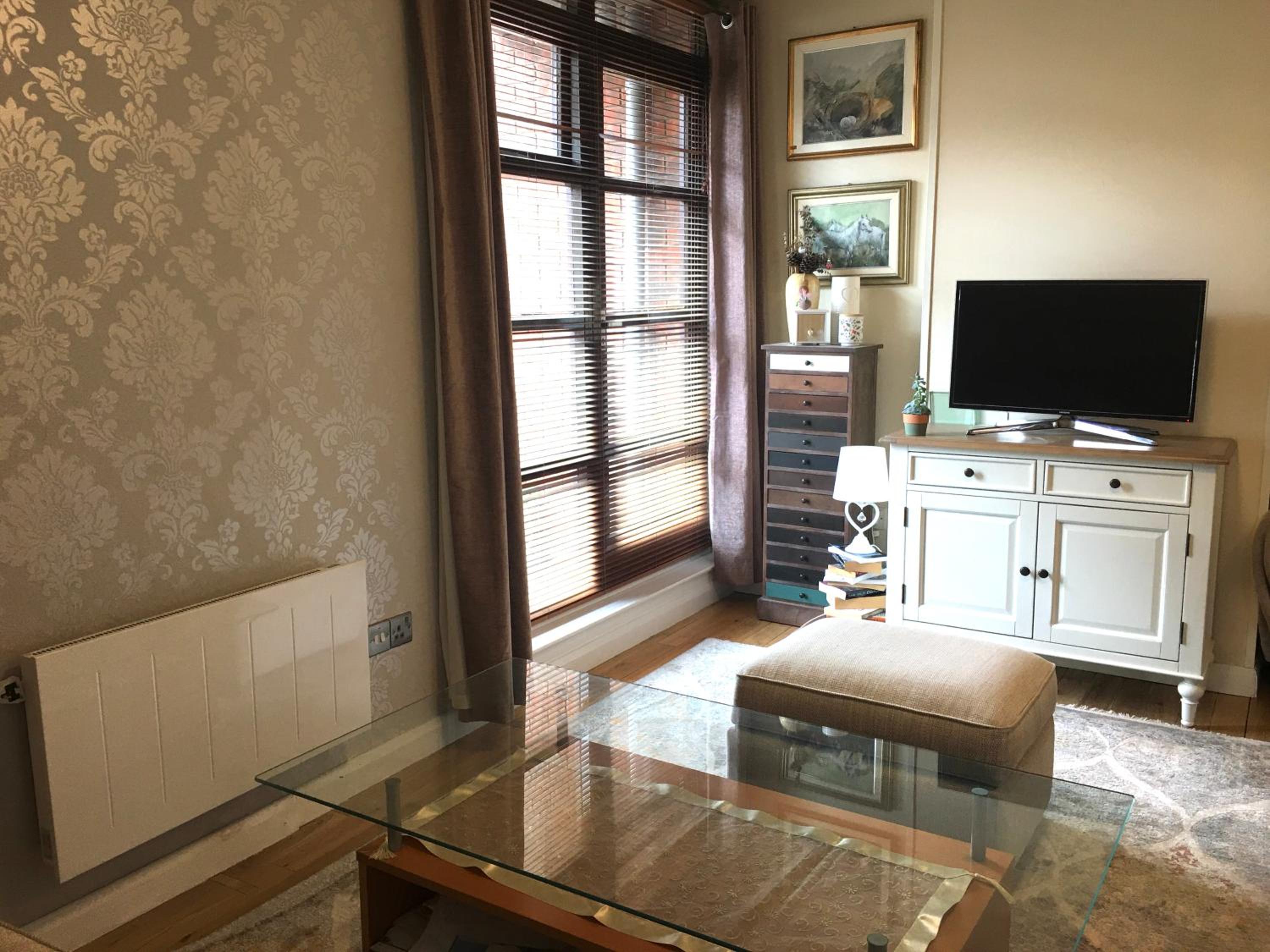 One-bedroom Rotherhithe/Bermondsey flat, Central London, UK