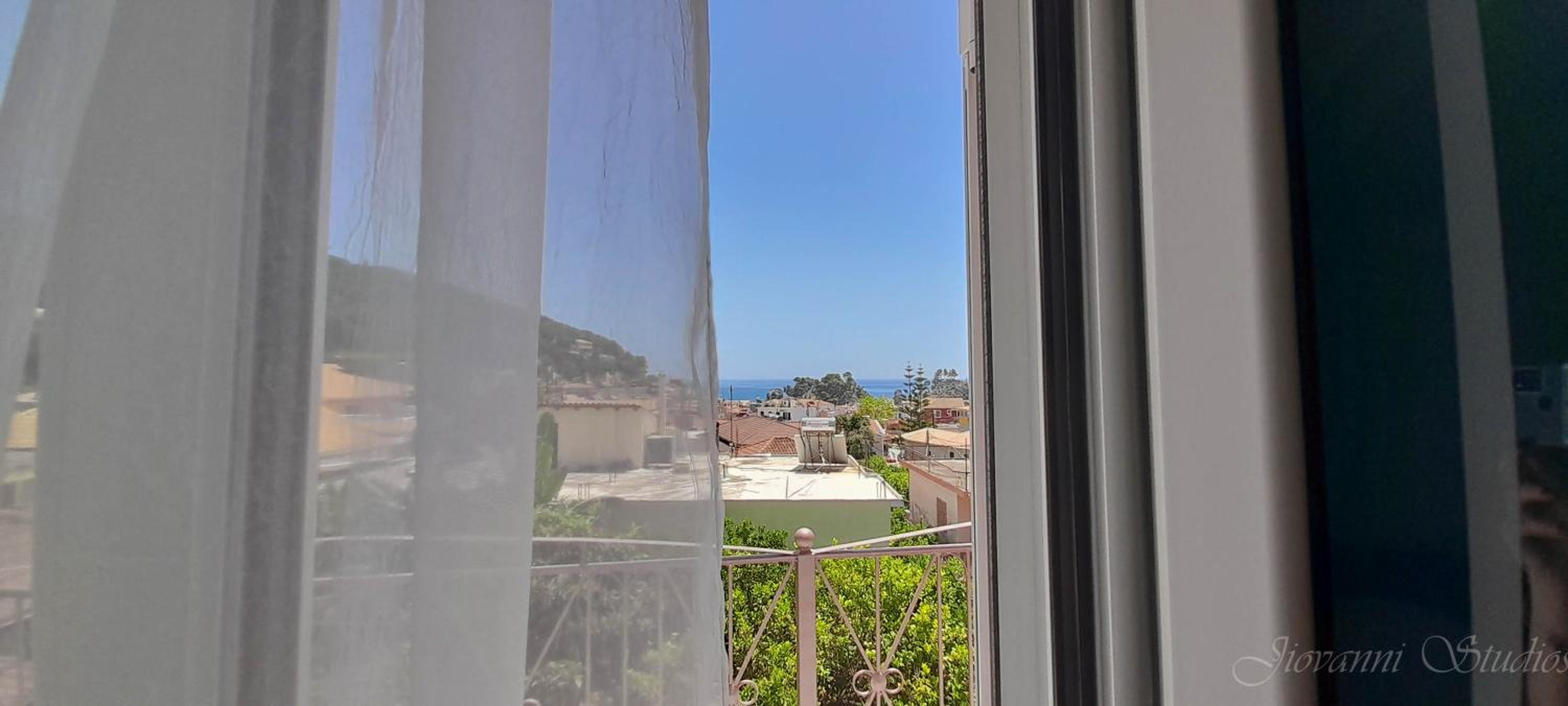 Jiovanni view 4