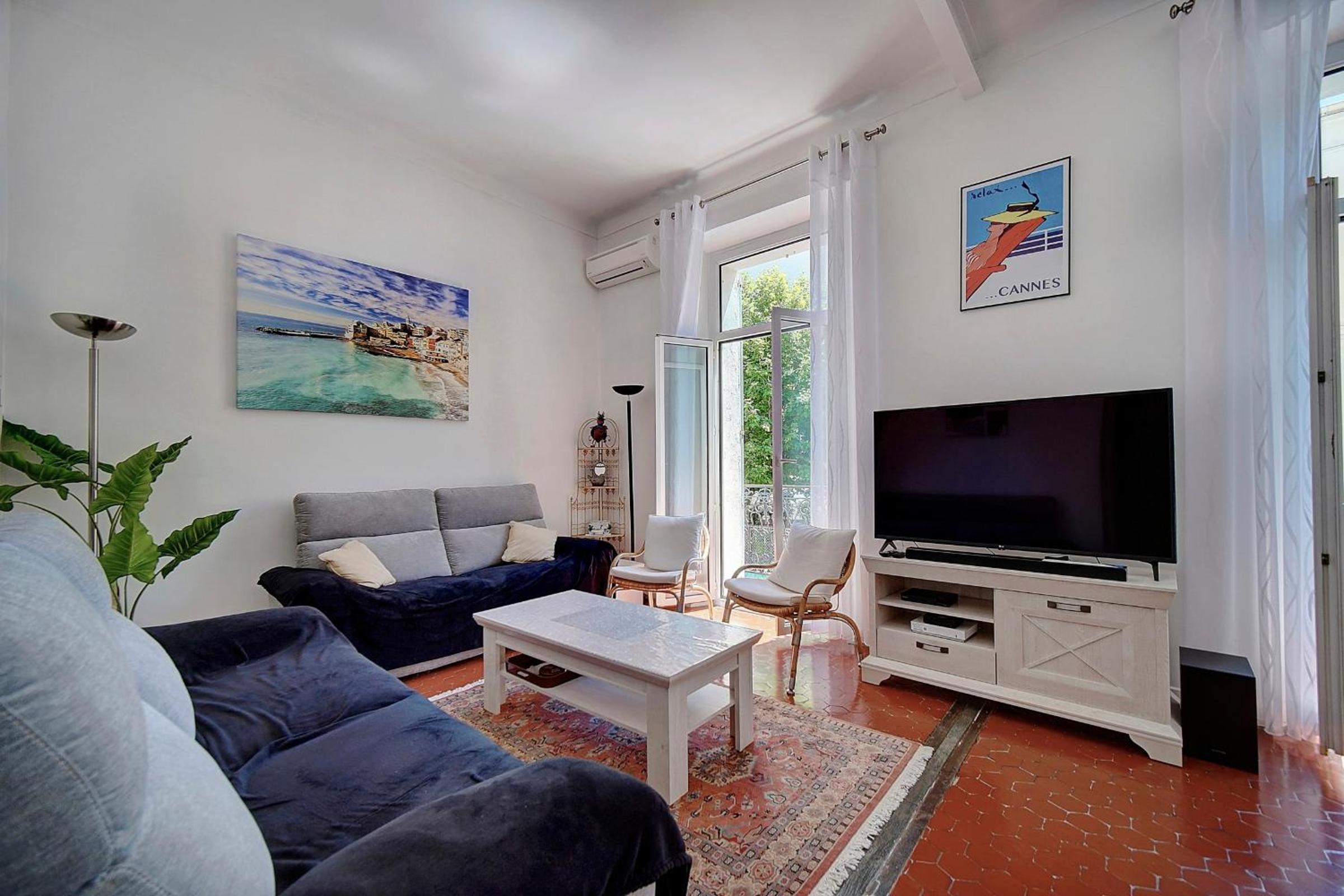 IMMOGROOM - Fully equipped -AC- near Palais des Festivals