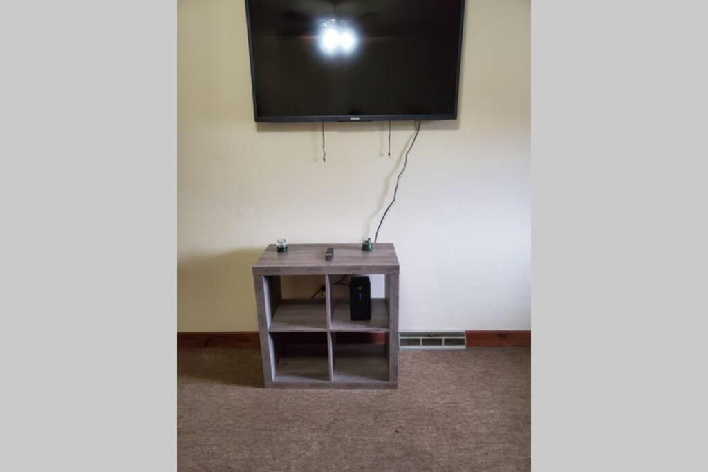 Nice and cozy home for a business or family stay. view 4
