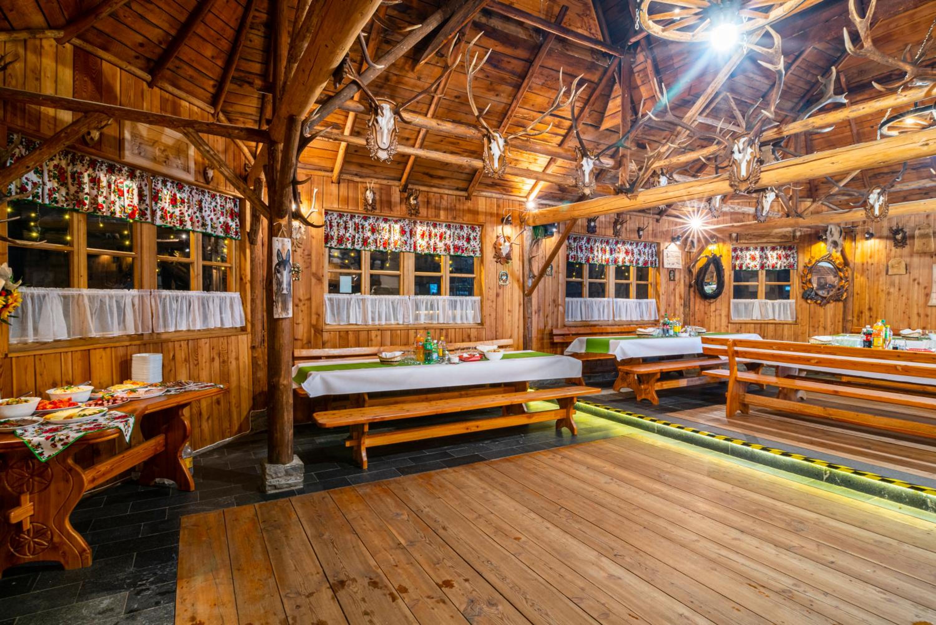 restaurant