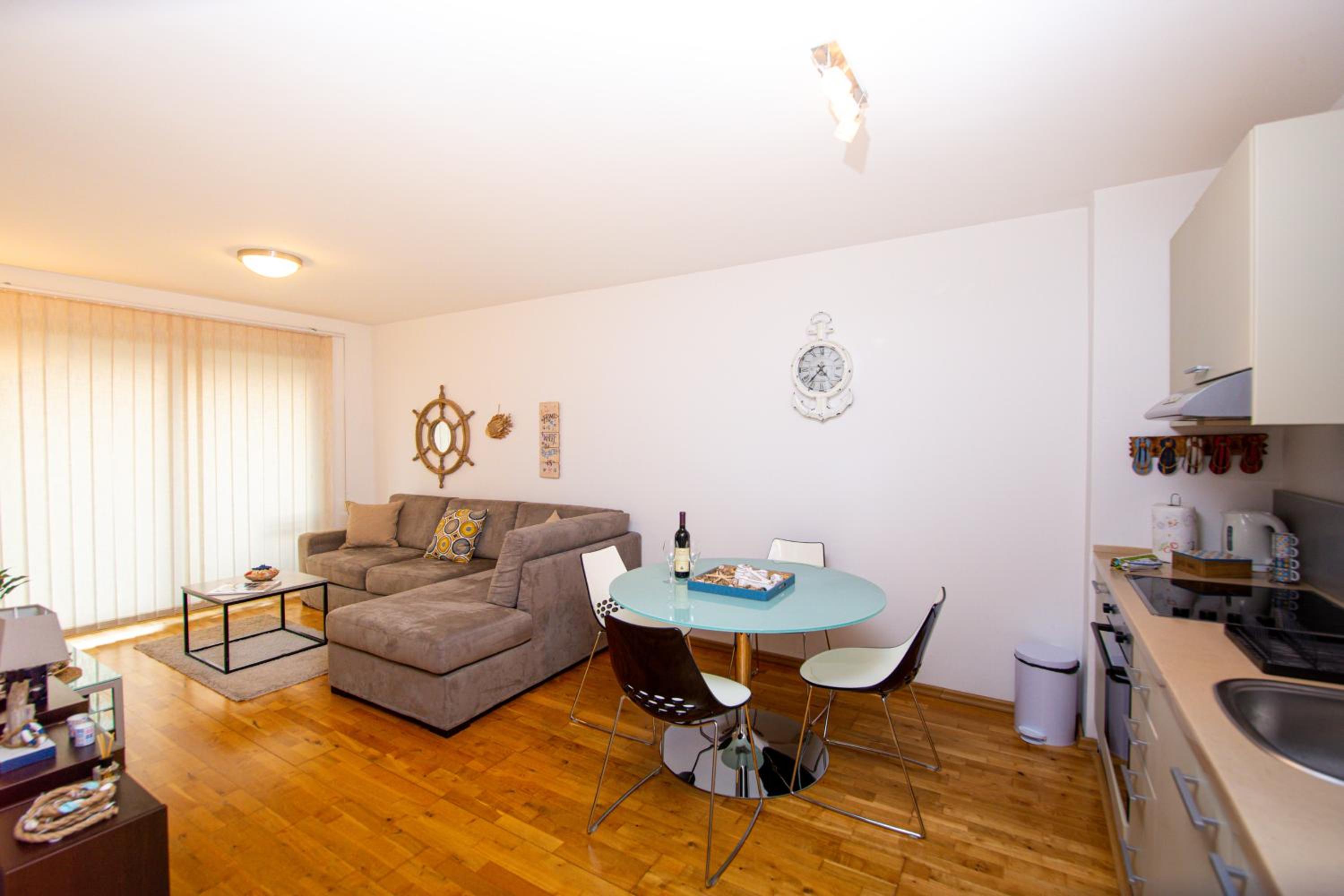 Charming apartment near beach photo 4