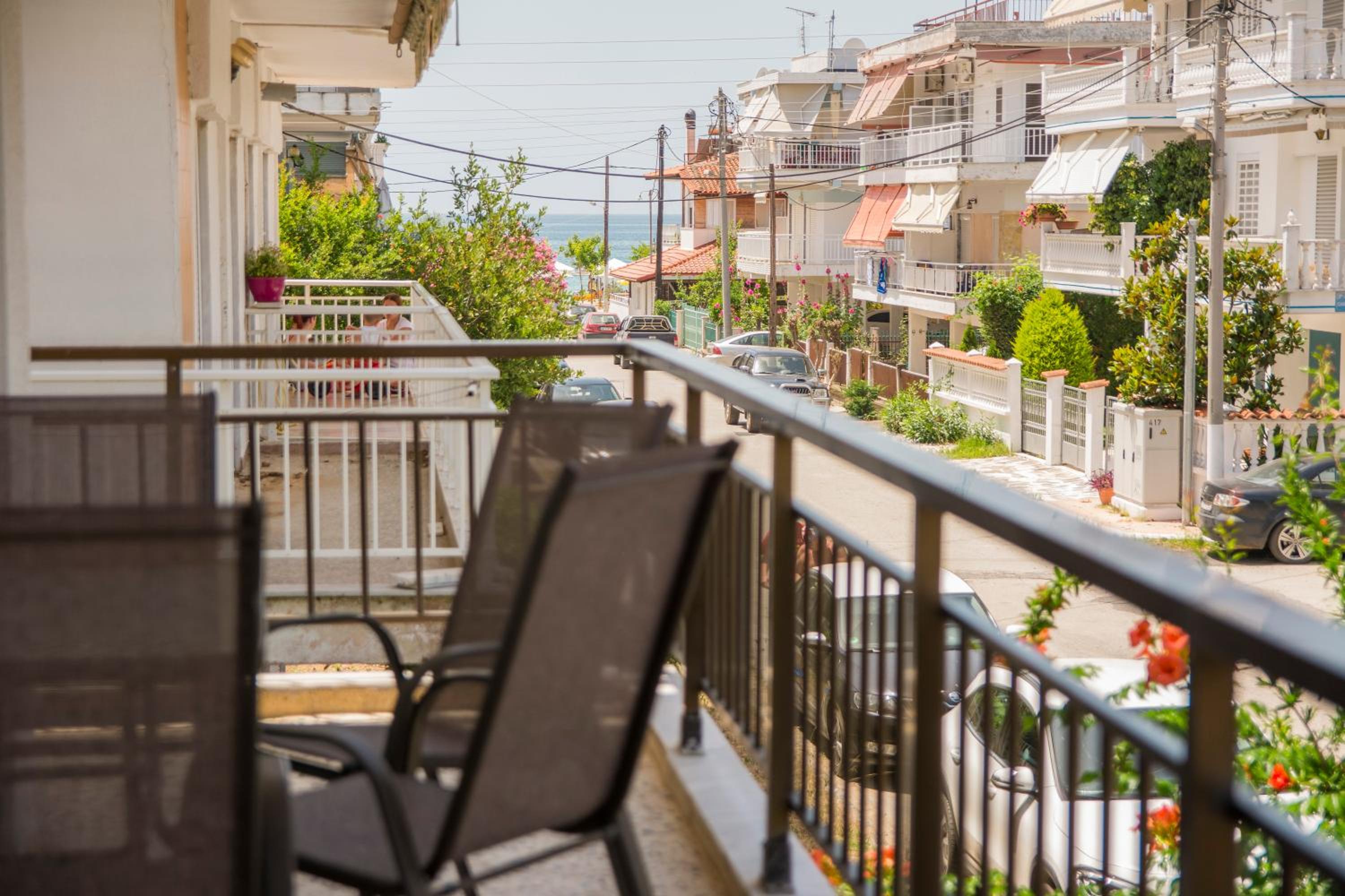 Tania Apartments
