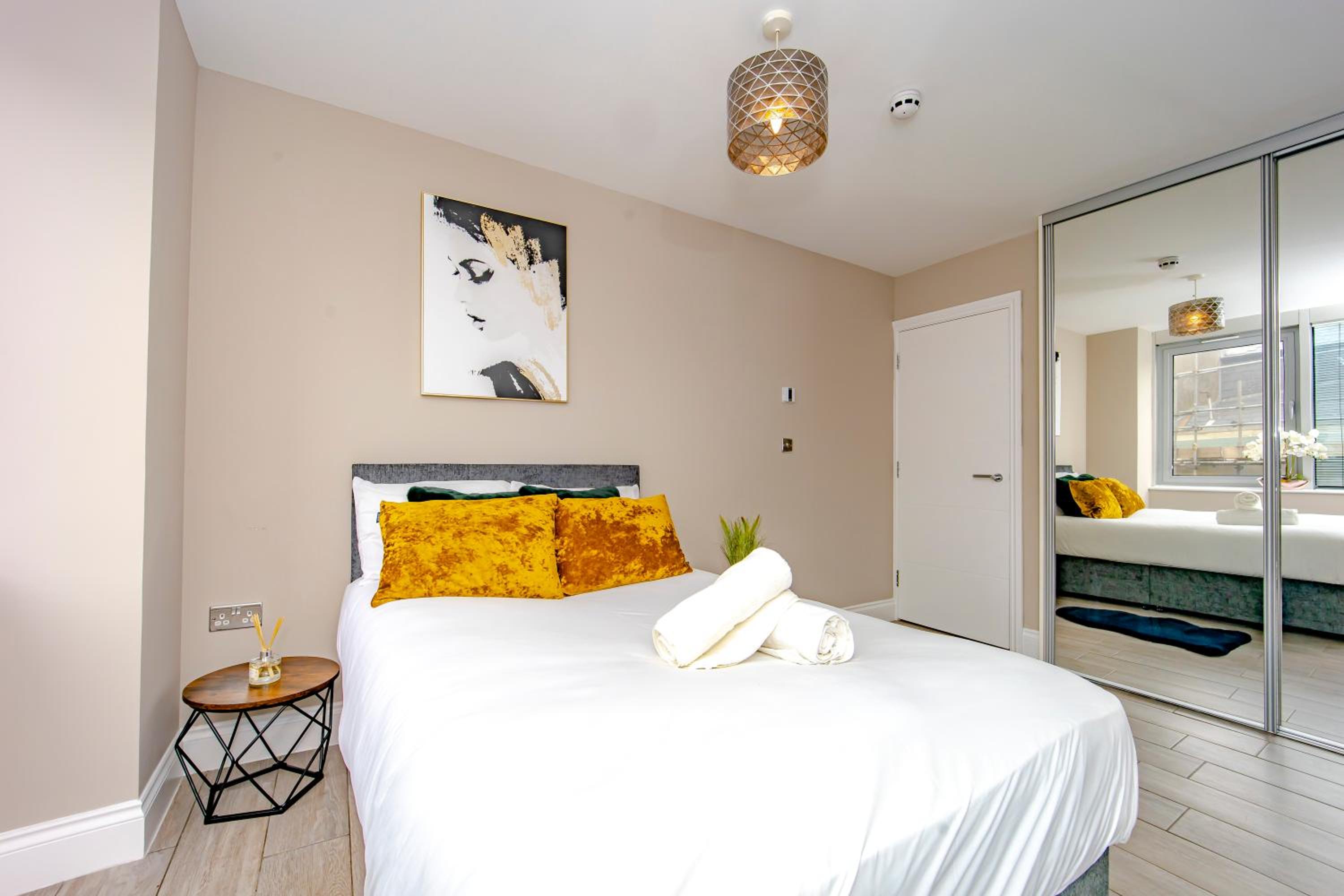 Direct Searview I Morden one bed sleep 4 GDST