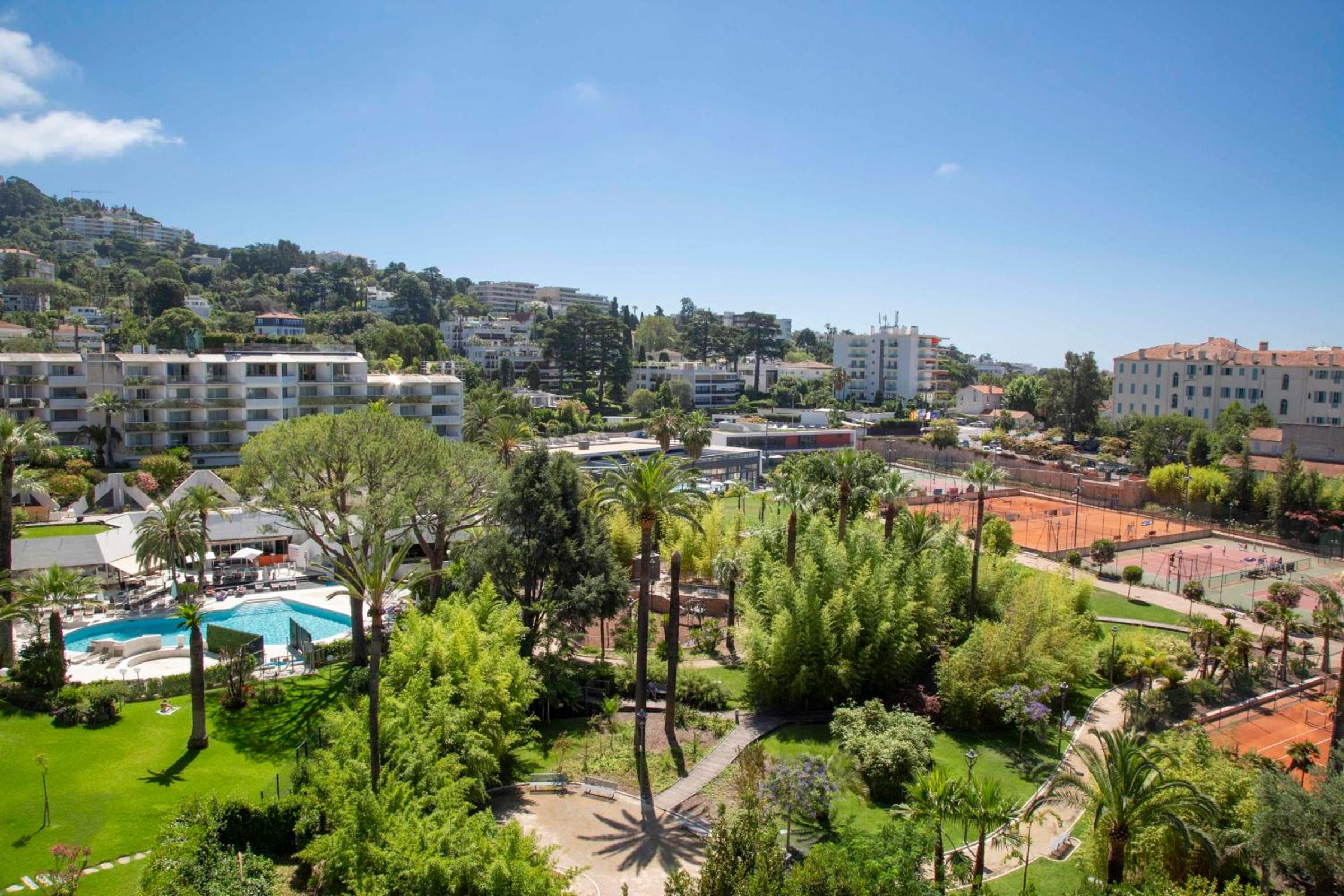 Fully equipped appartment 105 m2 clear view on the sea and californie hills photo 2