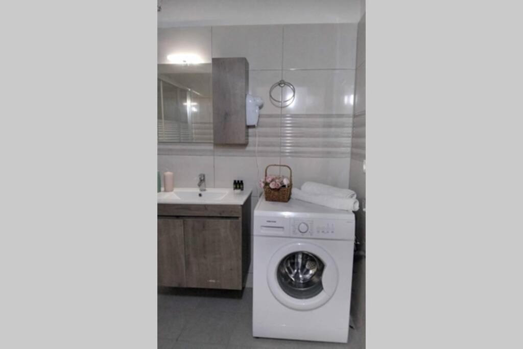 Thea Family Apartments 3 photo 2