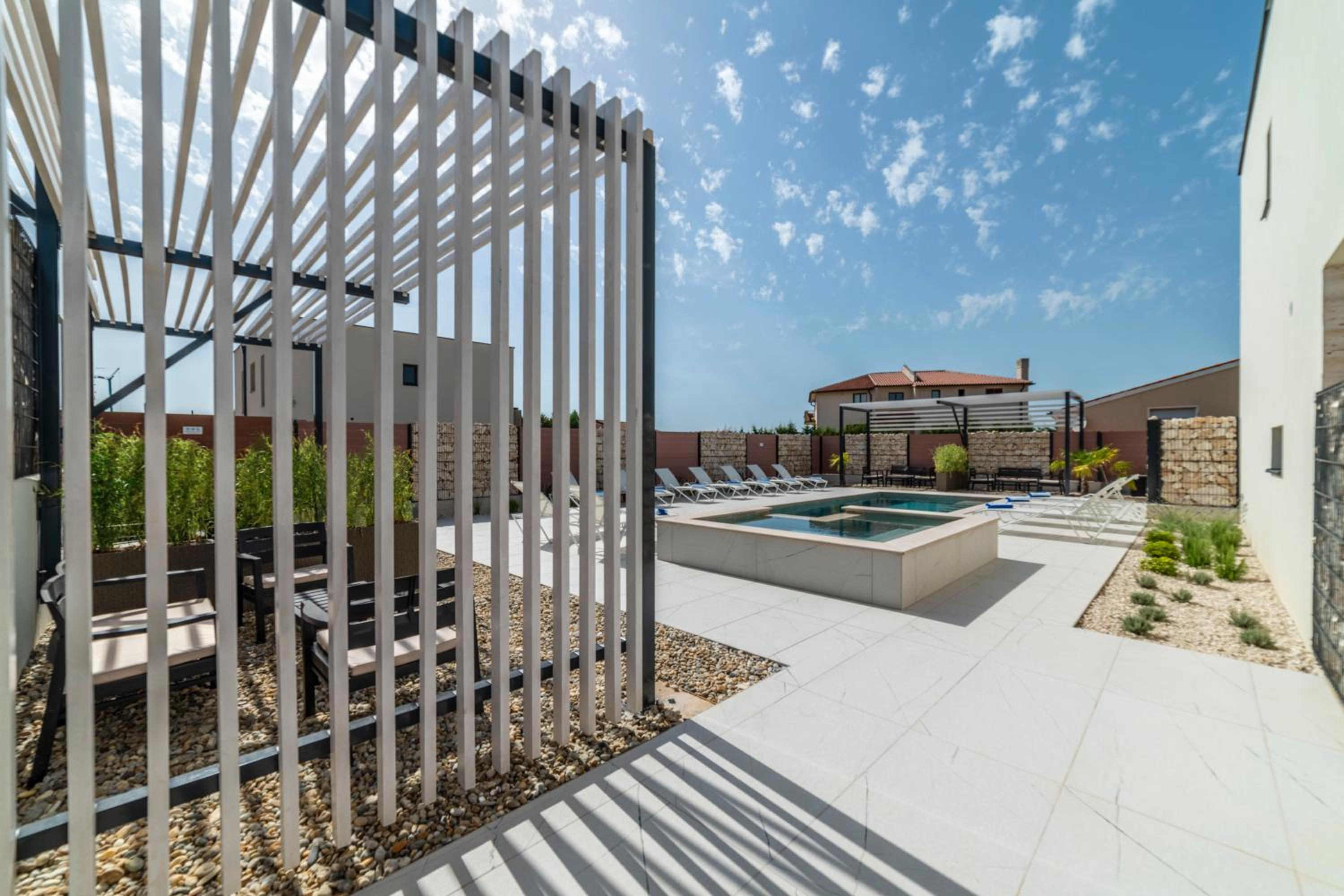 PINNA RESIDENCE - Tonna view 2