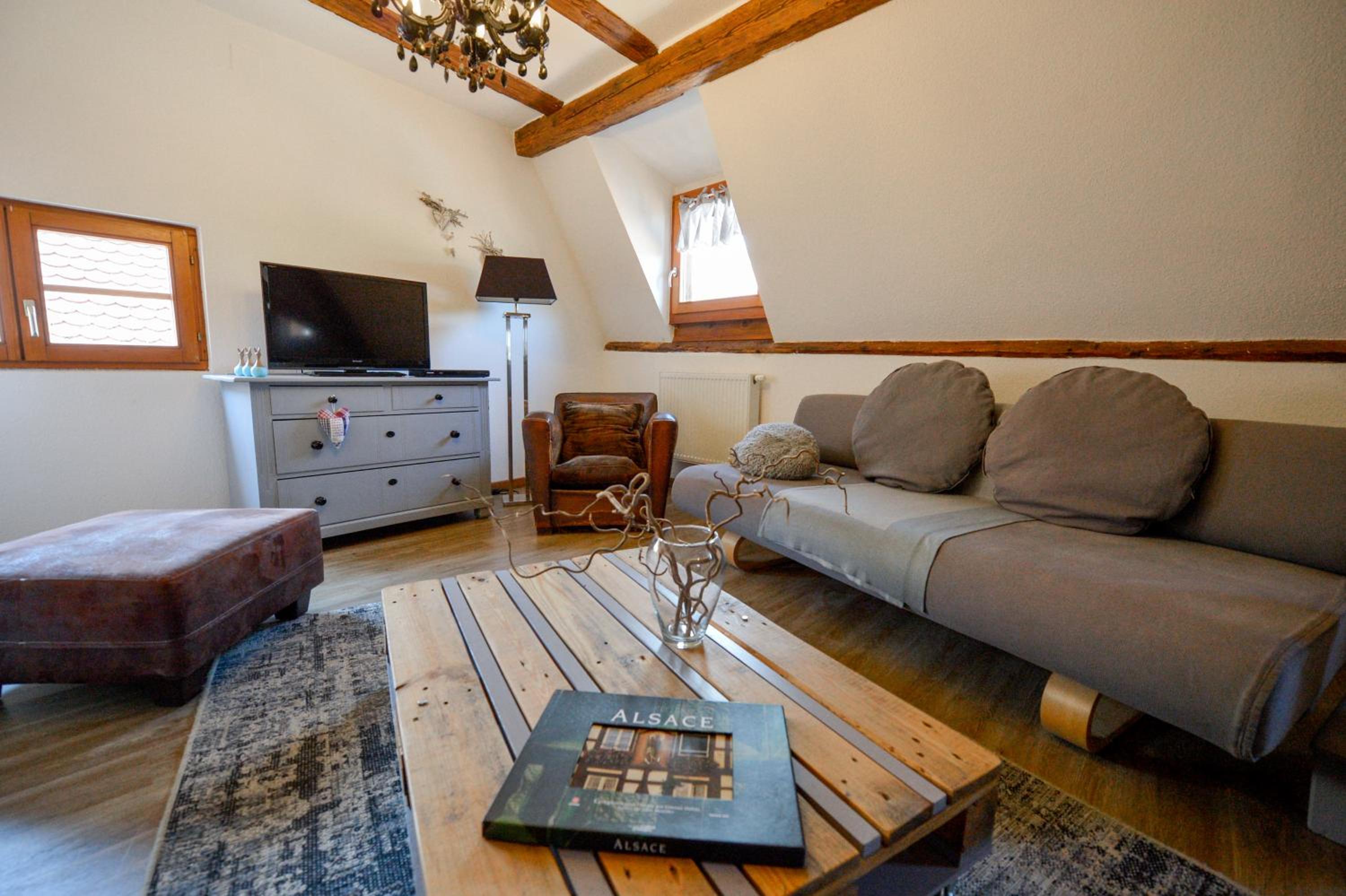 Les Appartements De Louise view 2