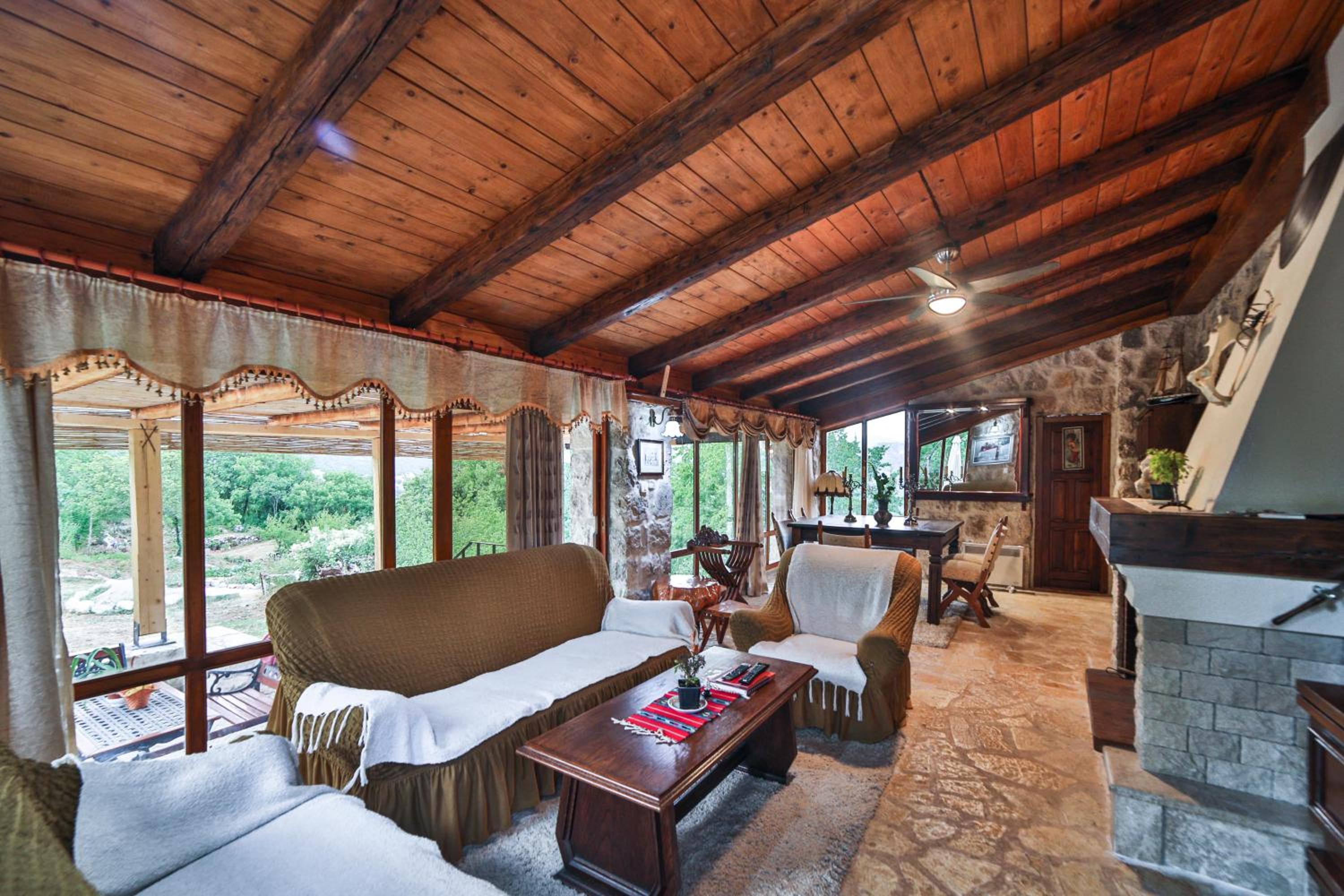 Royal Villa Ana