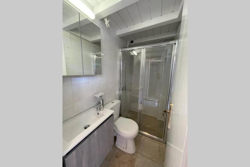 PANOS ROOMS Beachfront Apartment with Loft view 3
