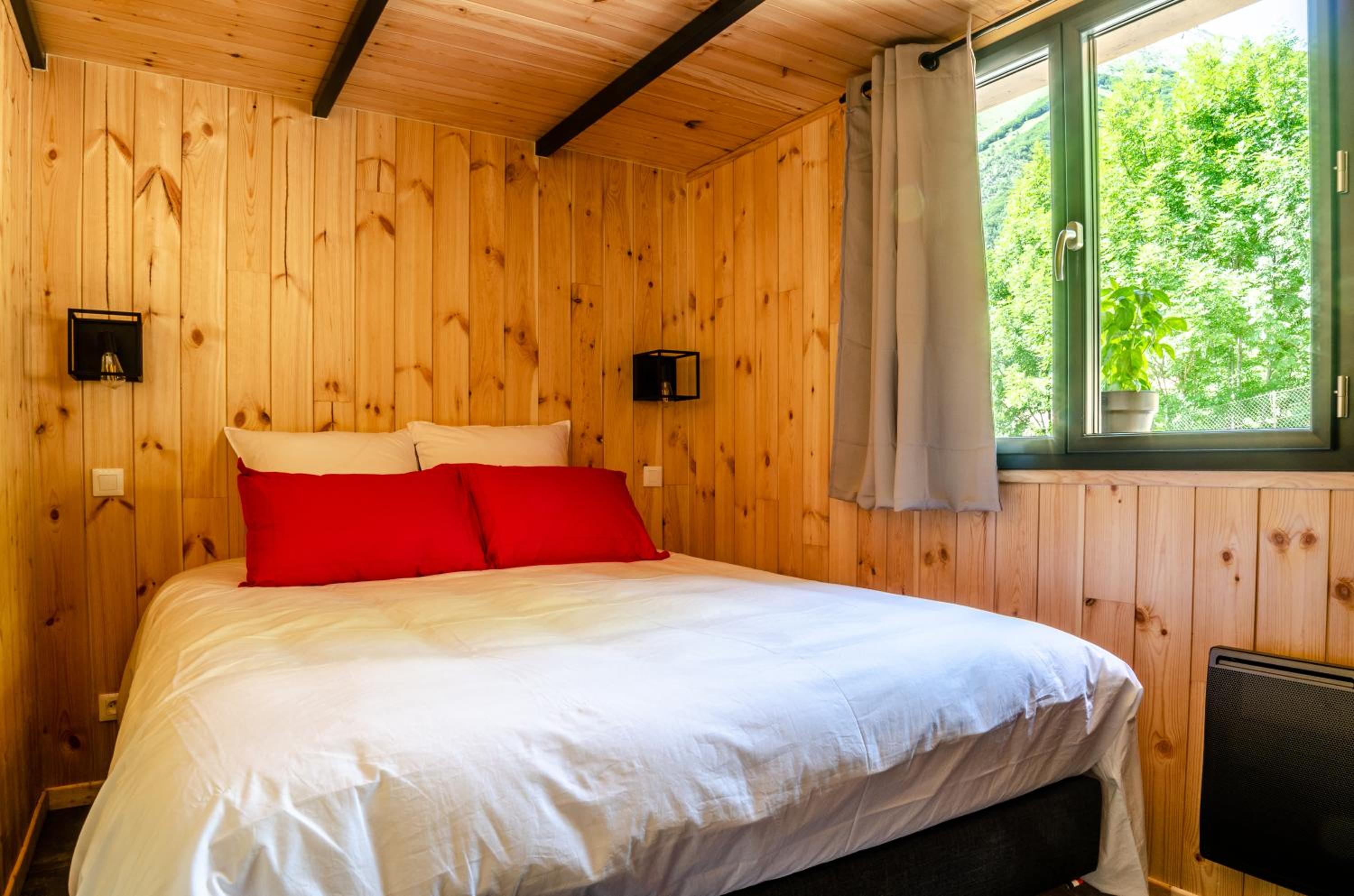 Les Petits Ecrins - Chalets avec spas privatifs
