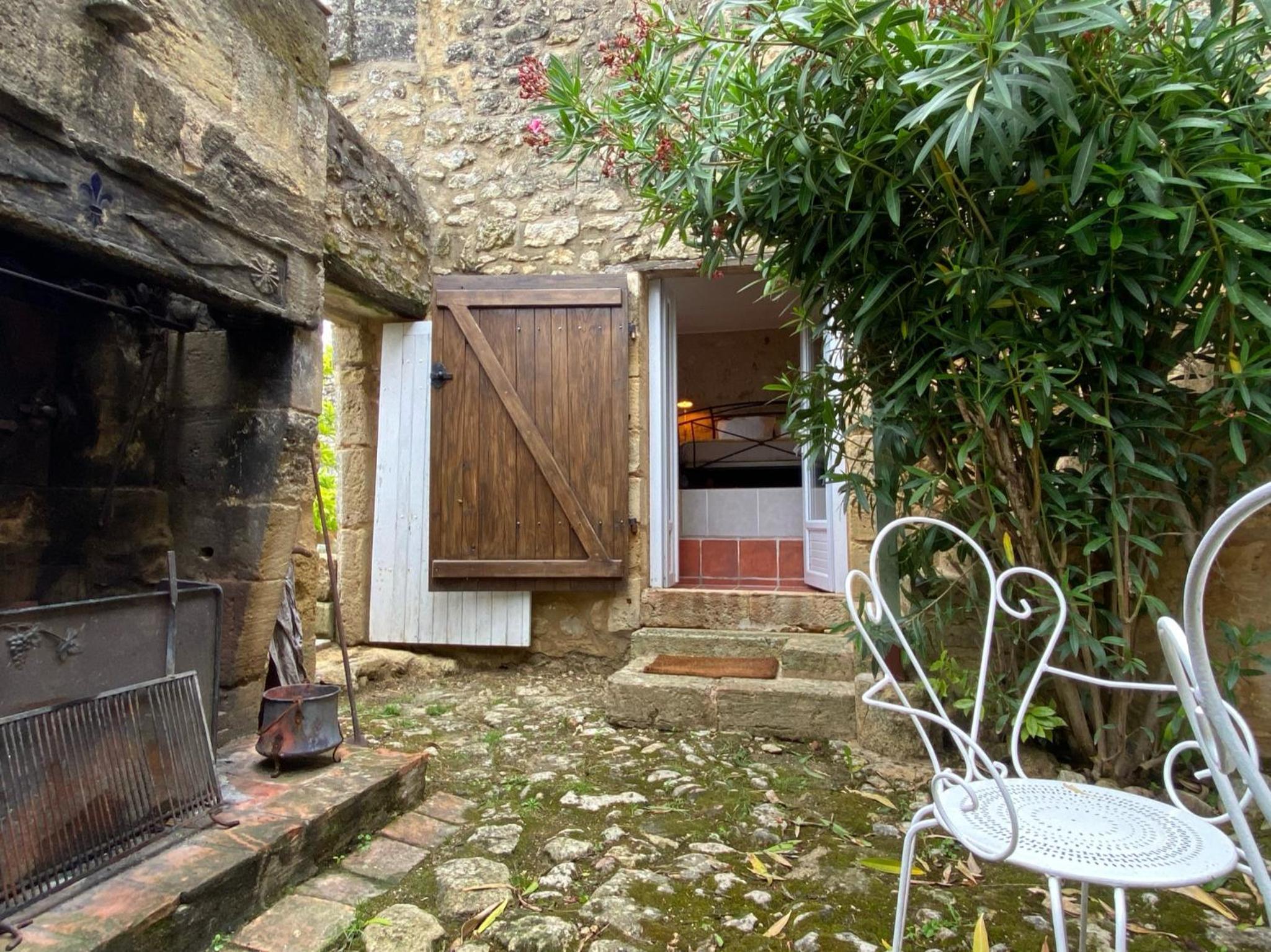Photo 18