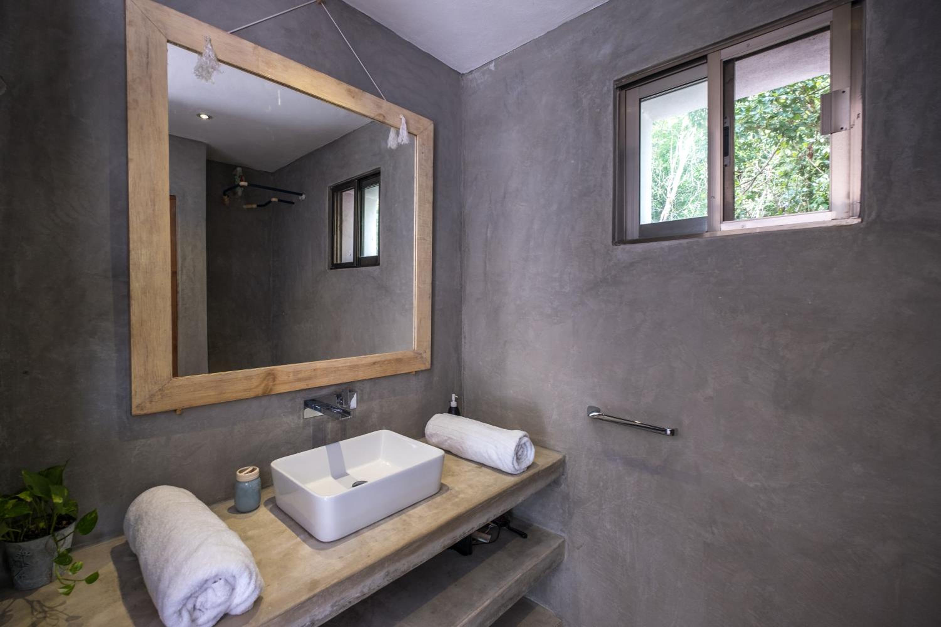 SANTUARIO SOL LAGOON FRONT 24 PAX 6 br cuartos