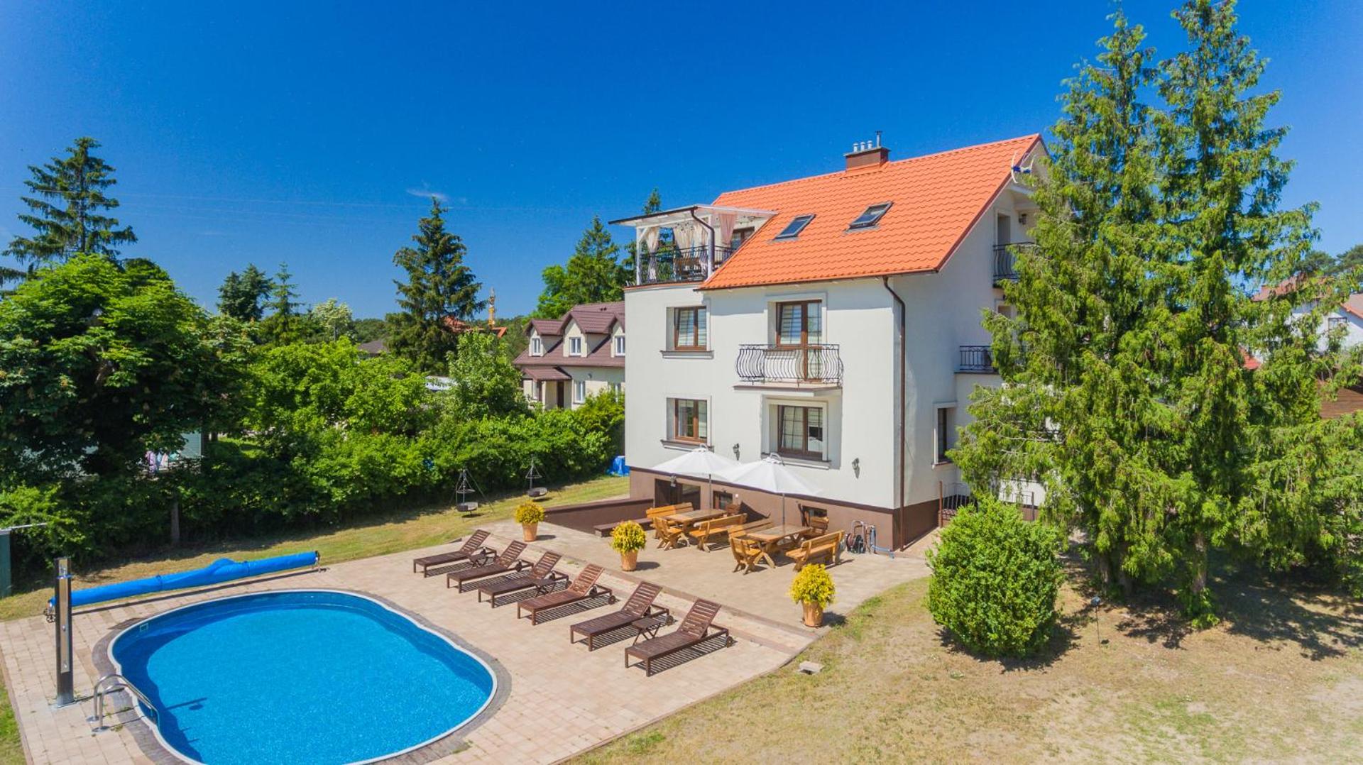 Bryza Jantar apartamenty z sauną & domki z kominkami view 2