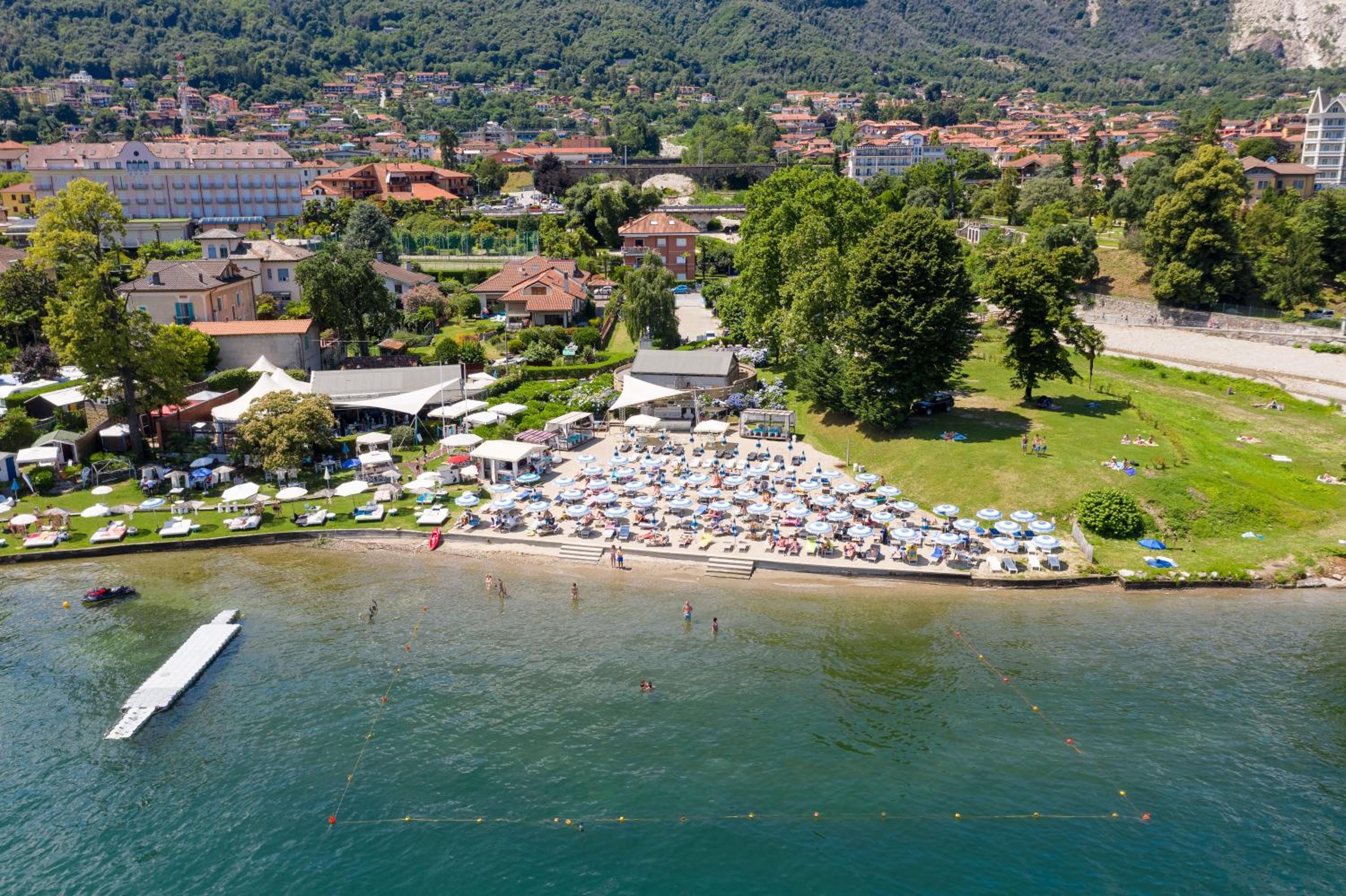 Baveno Beach - Charming Flat With Garden view 3