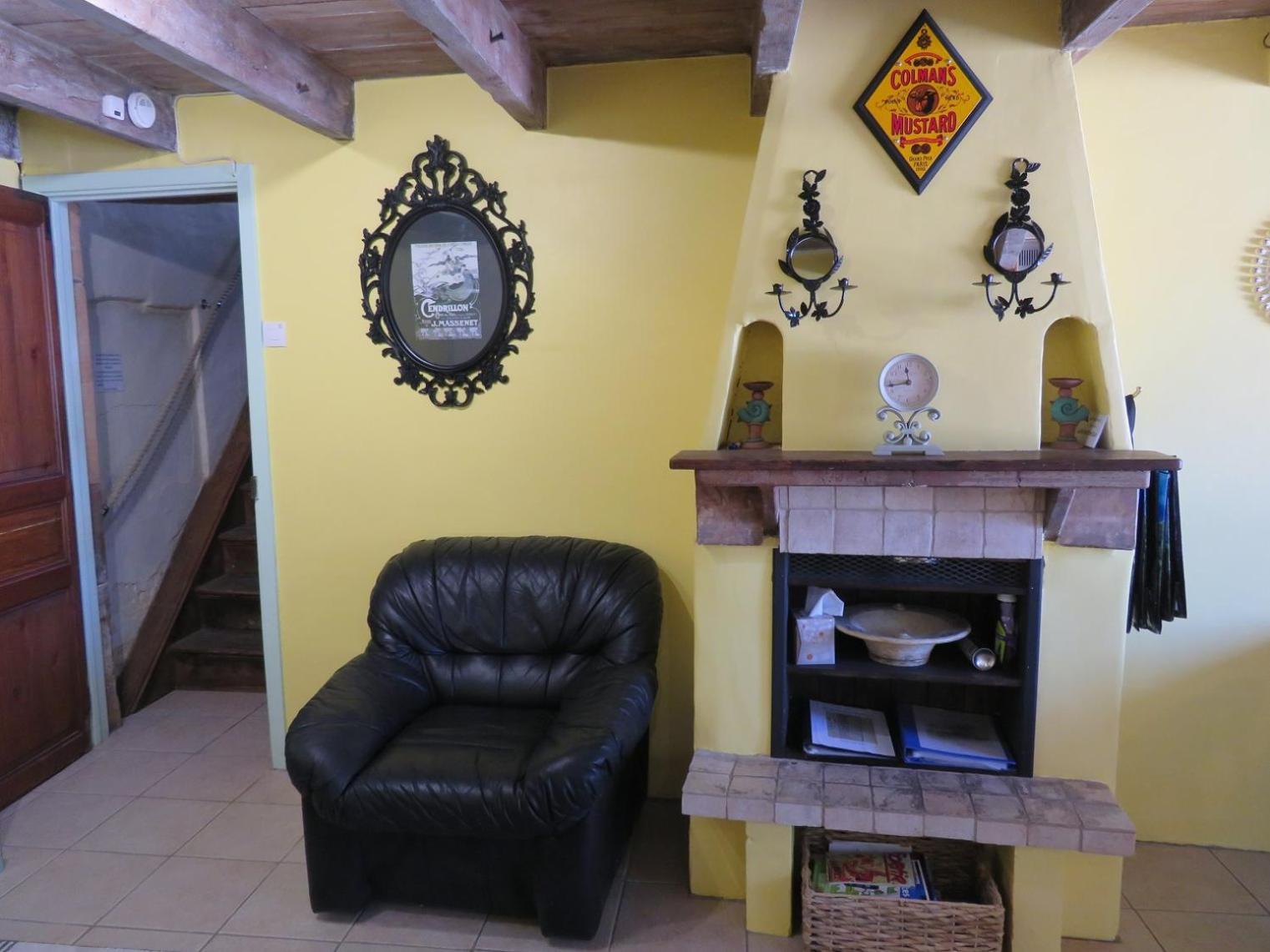 Photo 9