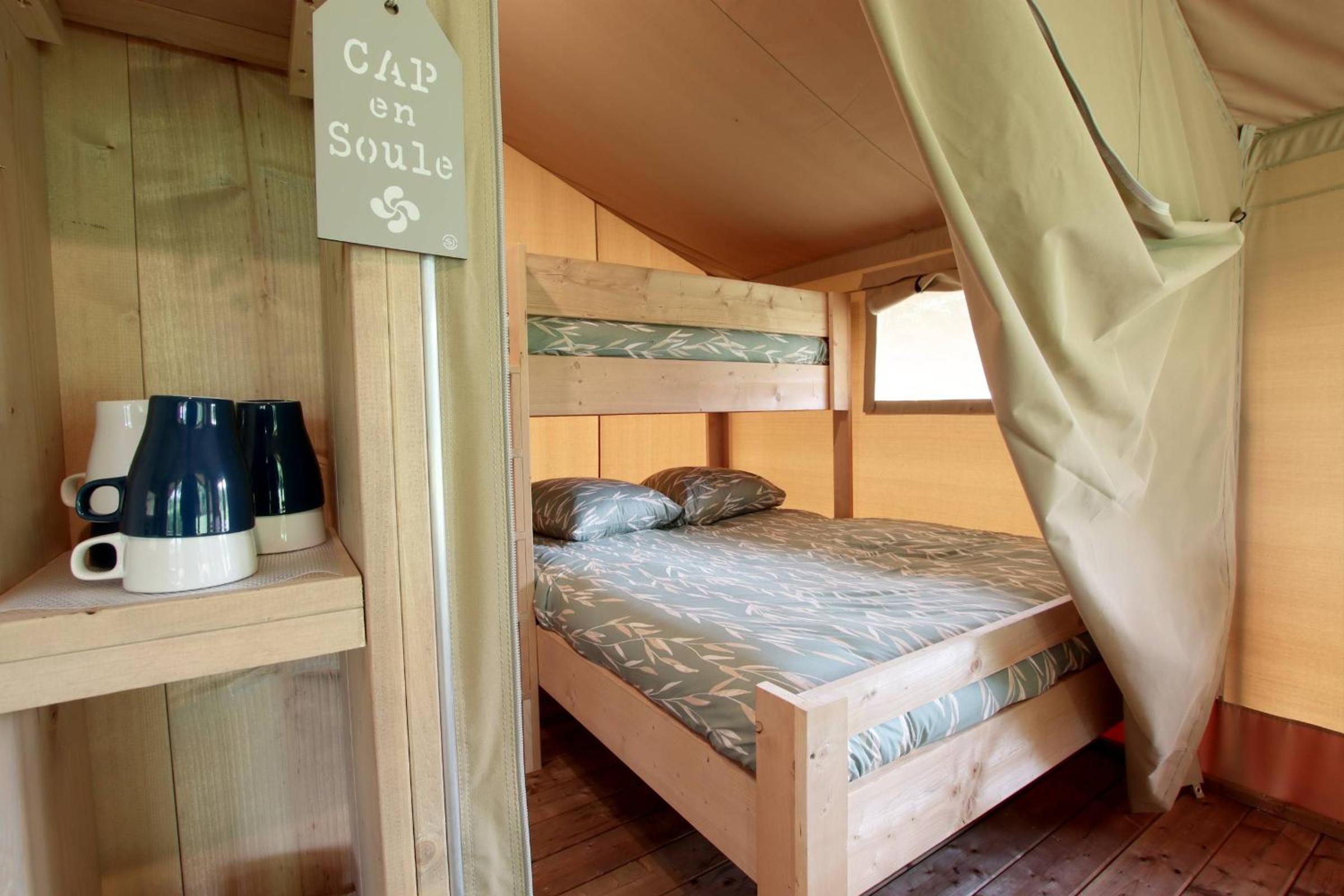 TENTE SAFARI Lodge FERME CARRIQUE view 3