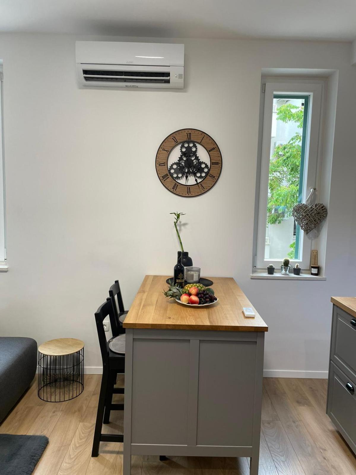 Apartment in city center 2 view 3