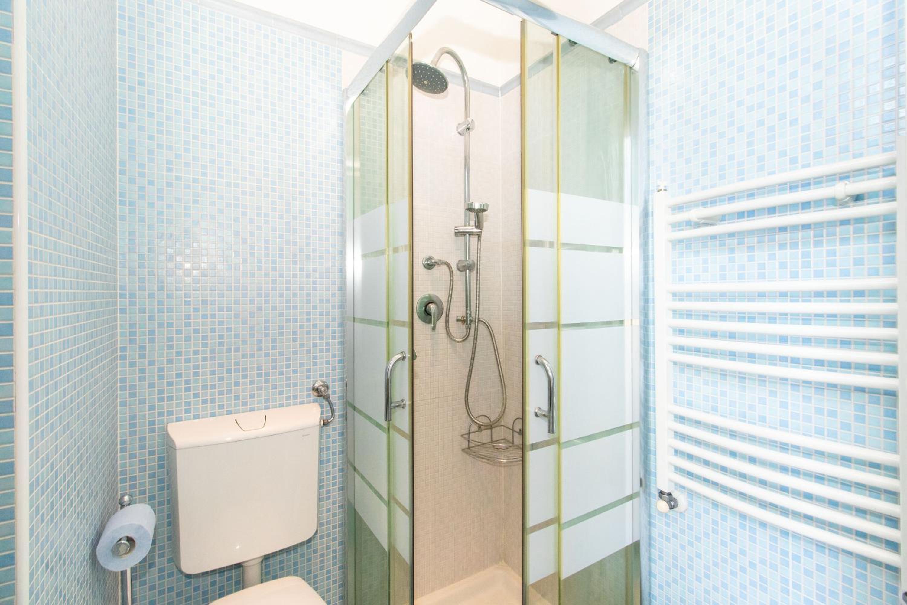 Borgo San Paolo Stylish Apt with Jacuzzi photo 3