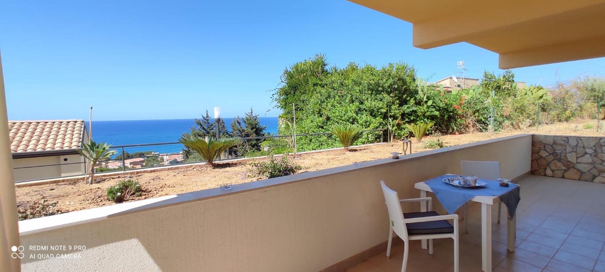 Lucia's Garden view 3