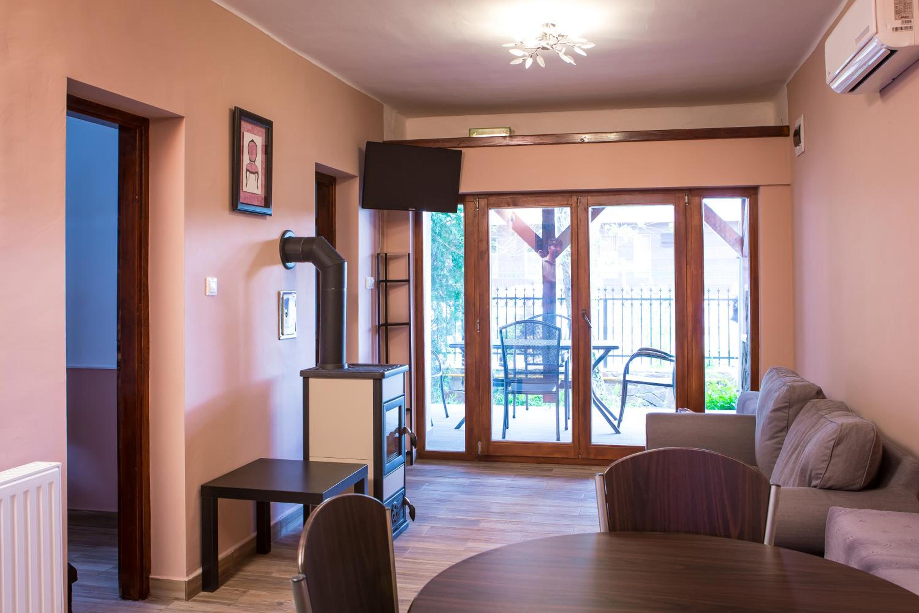 Négy évszak apartmanház view 3