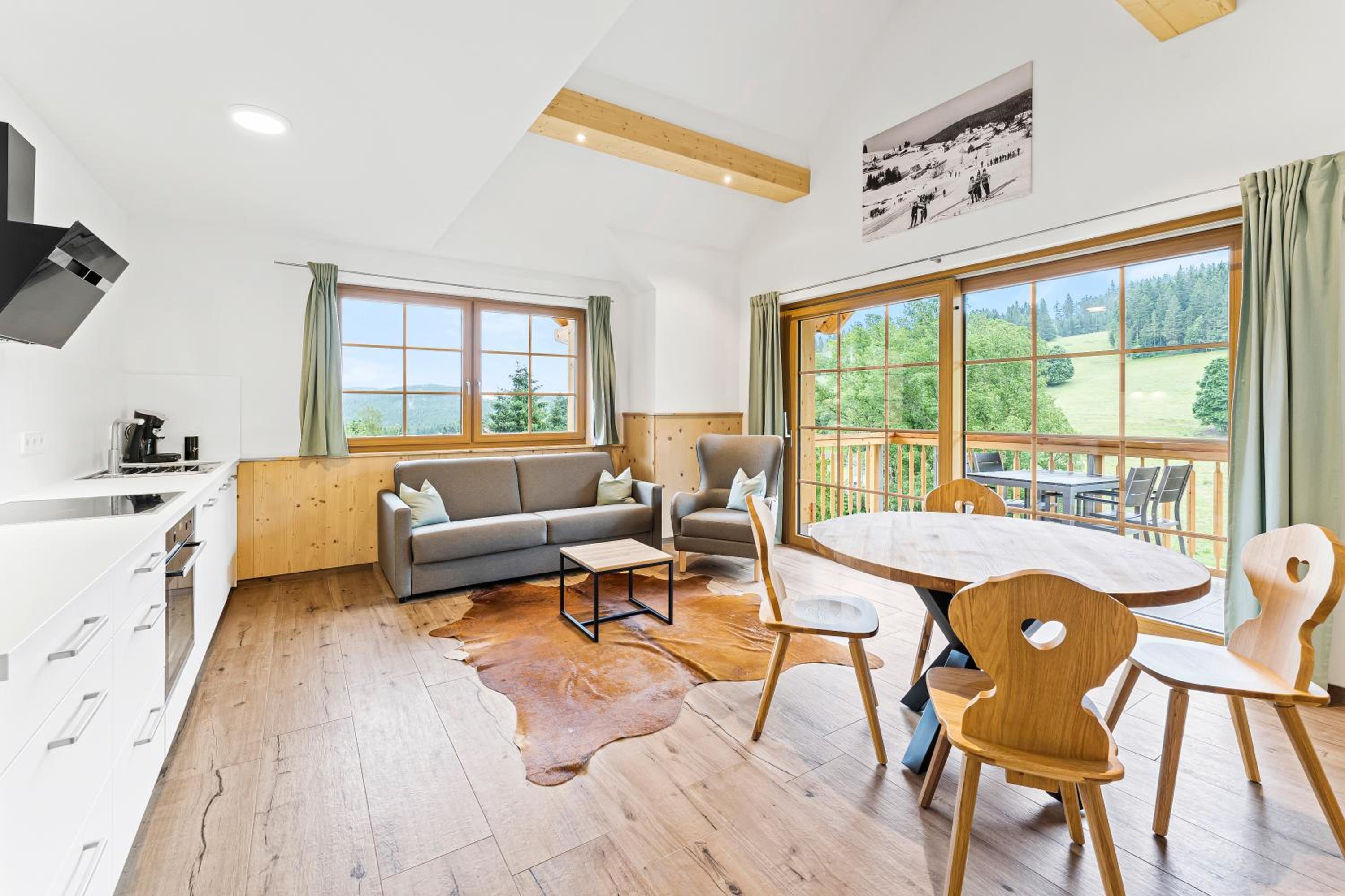 SCHWARZENBACH - Apartments & Rooftop Pool