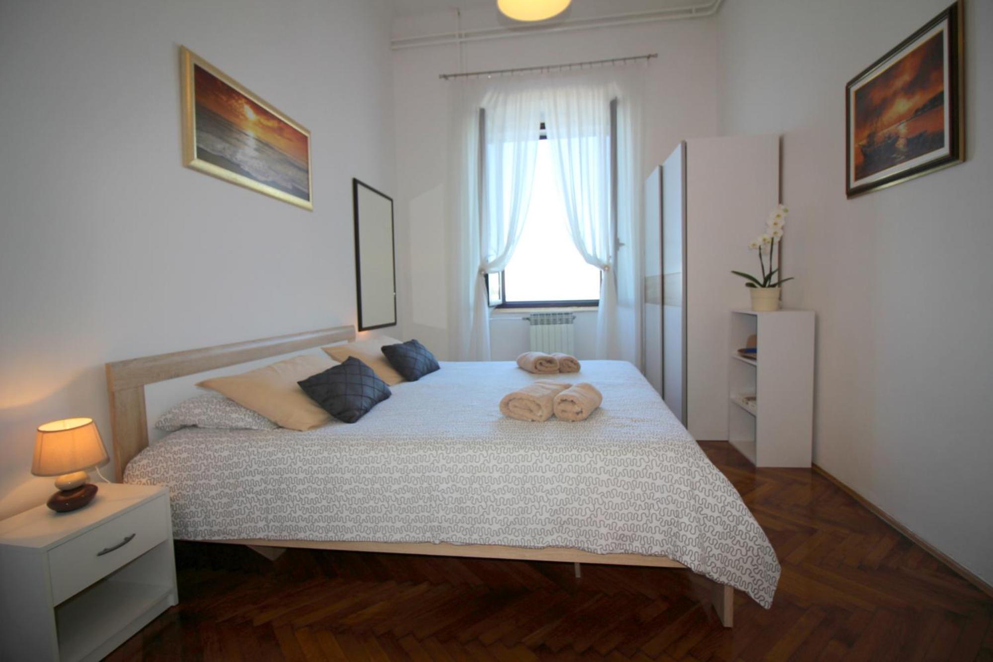 Apartment Old City view 5