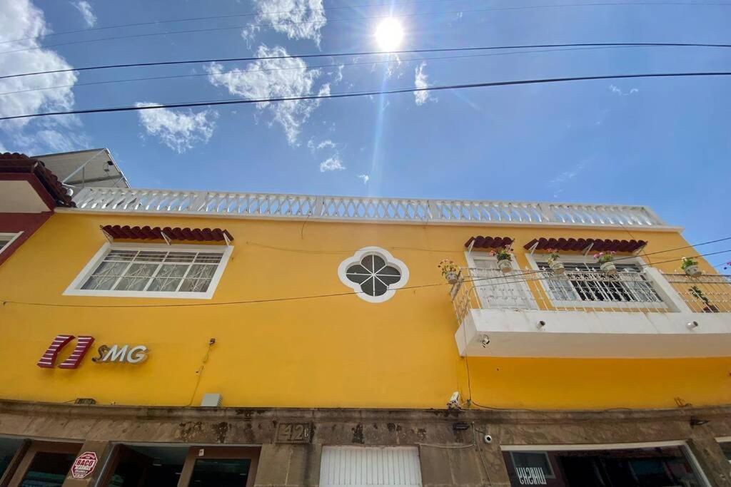 Casa Marquita en el centro de Talpa de Allende.